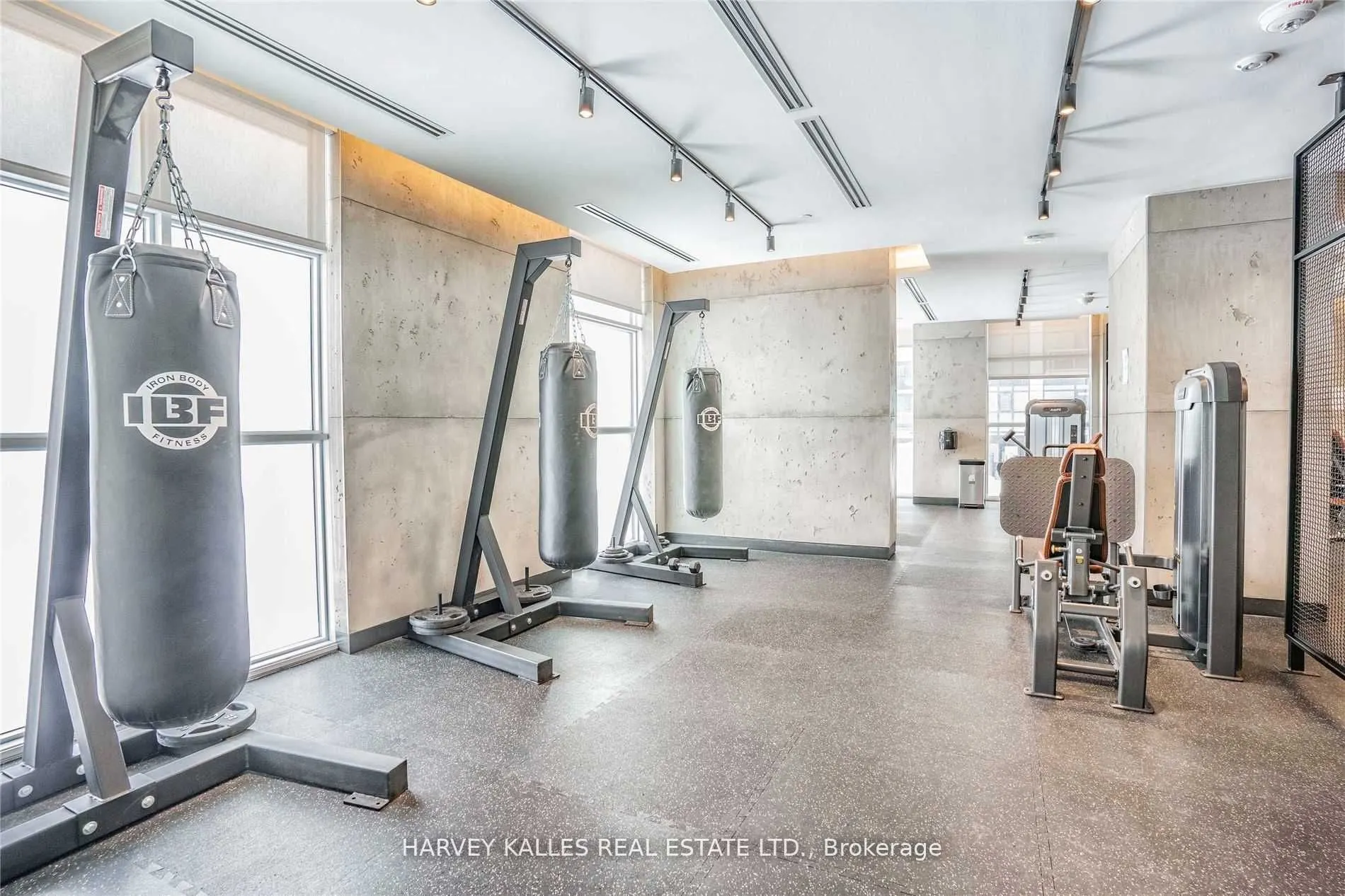 251 Manitoba Street #909