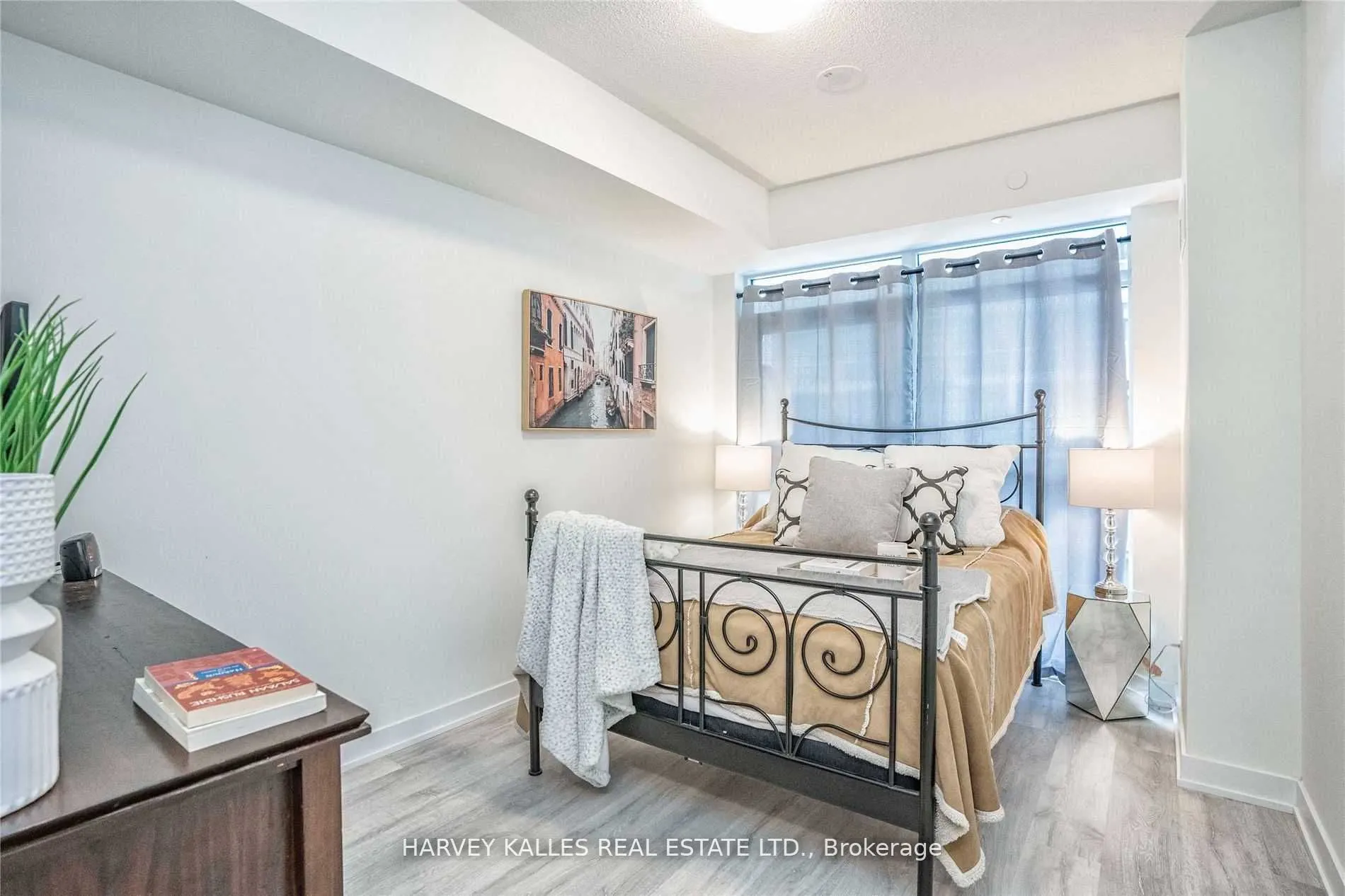 251 Manitoba Street #909