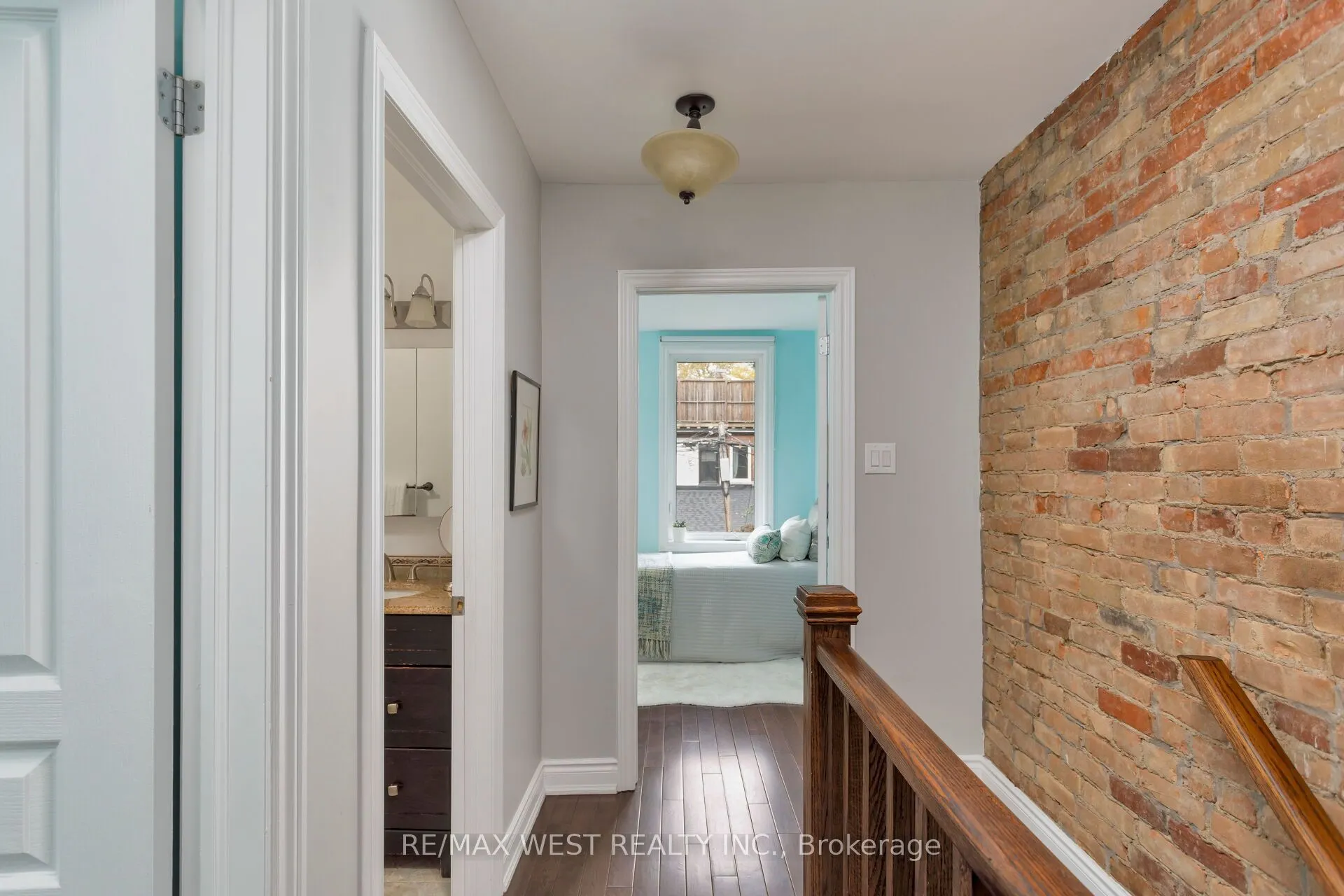 17A Cowan Avenue