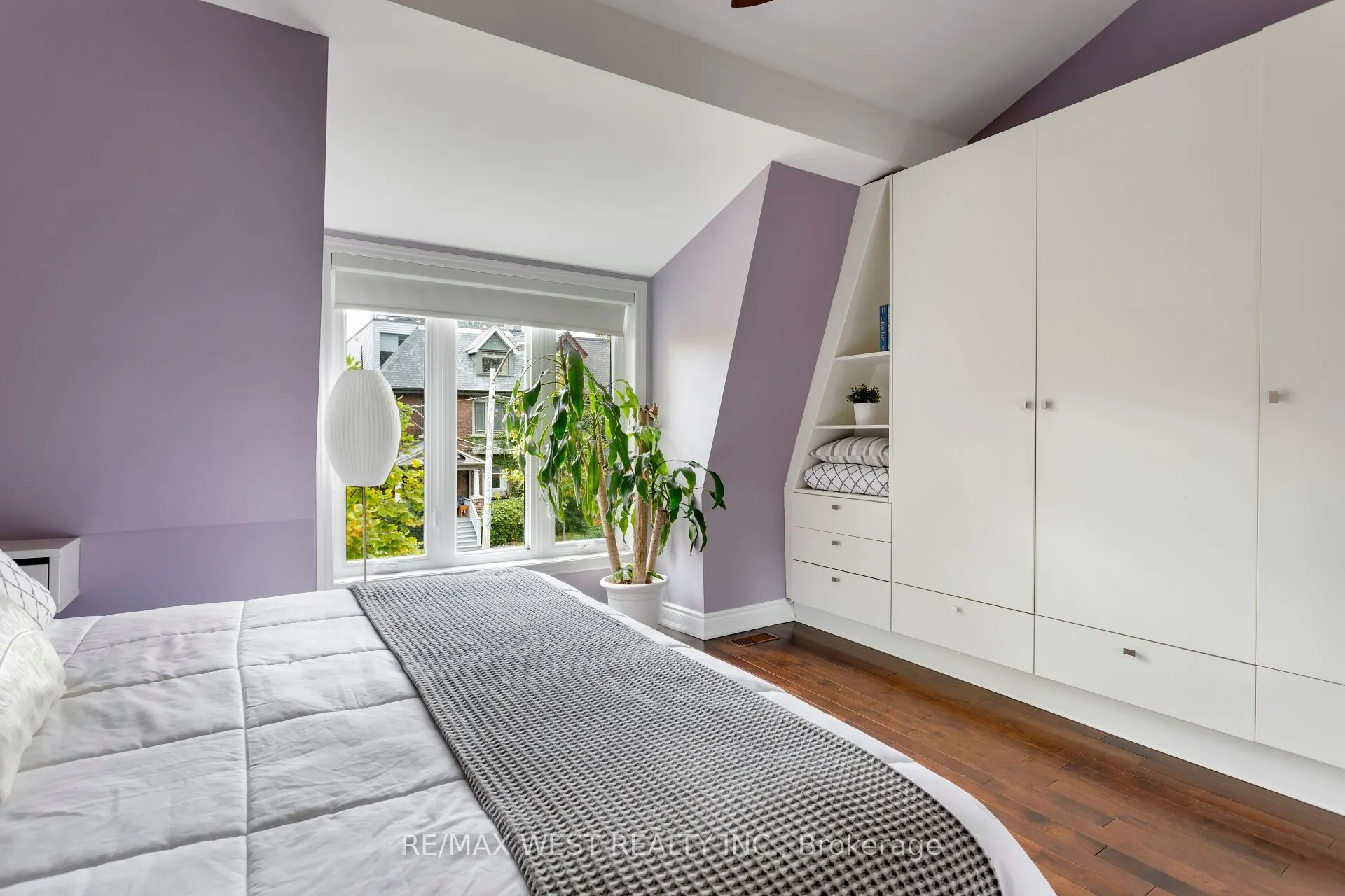 17A Cowan Avenue