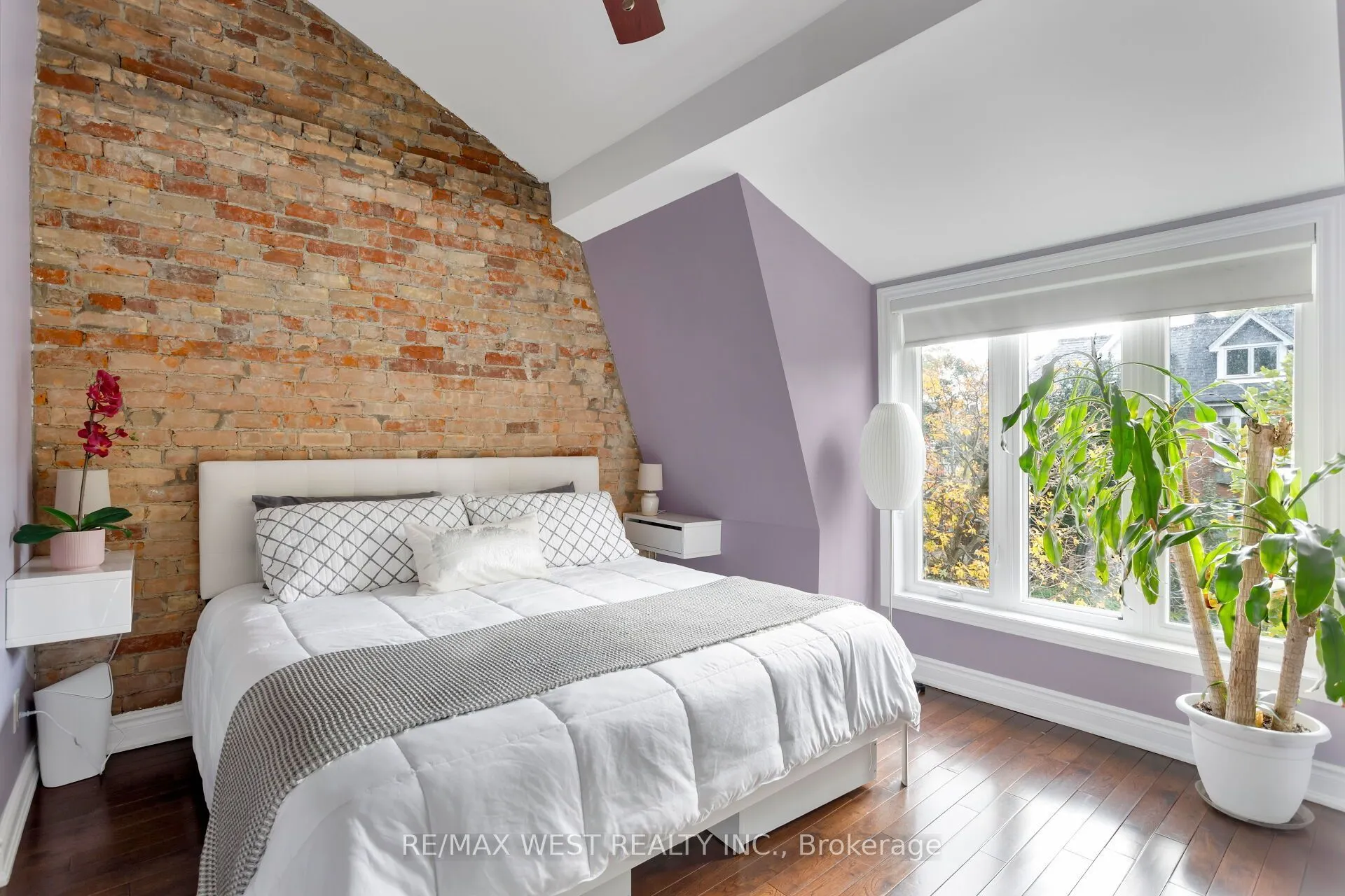17A Cowan Avenue