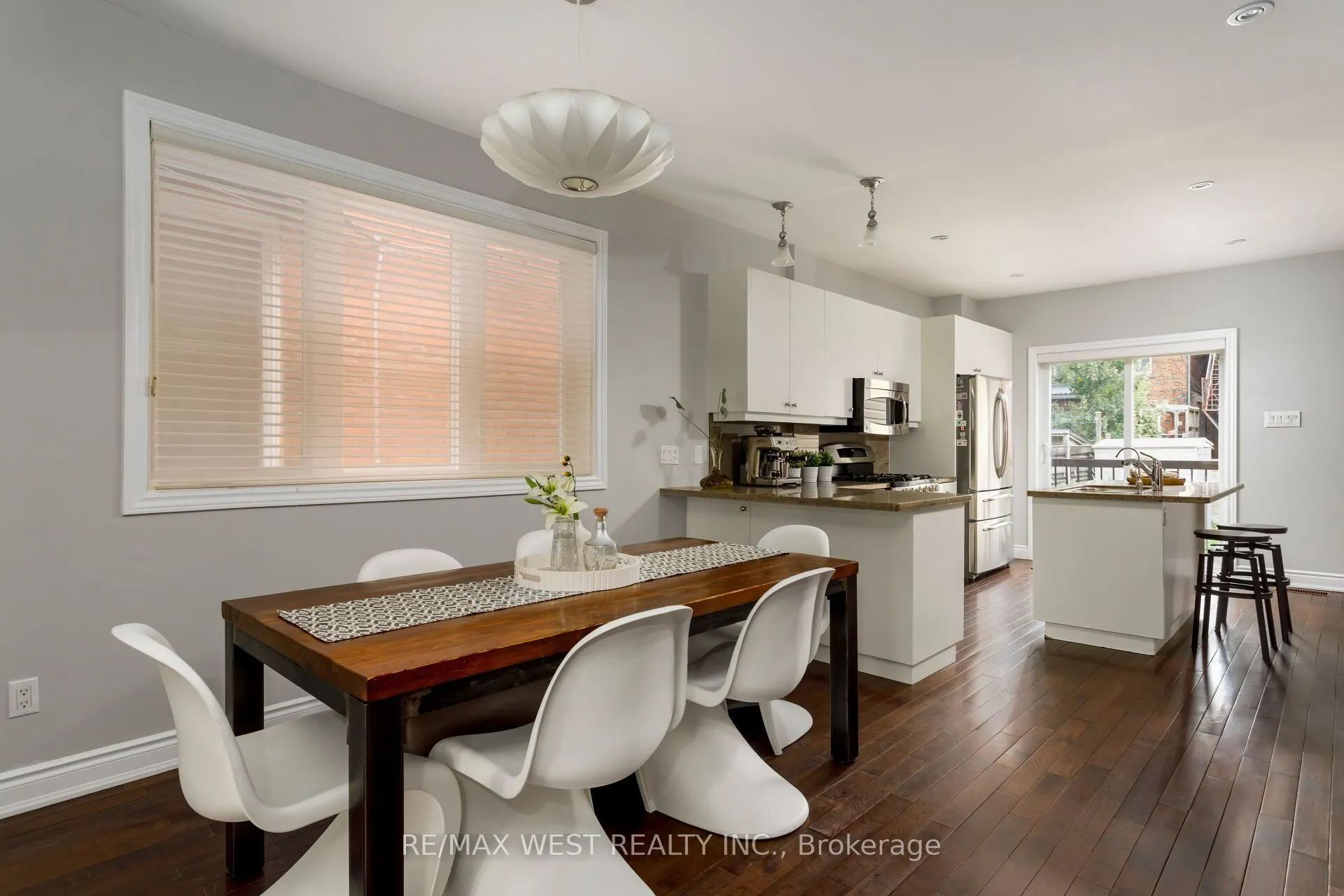 17A Cowan Avenue