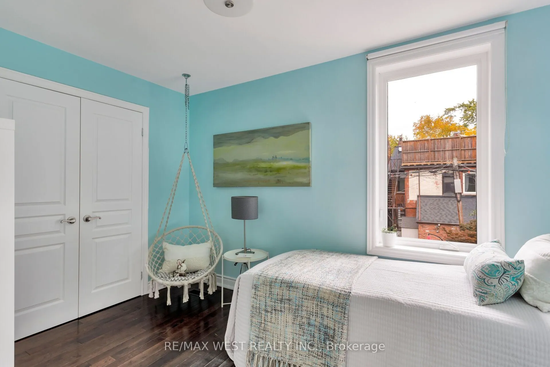 17A Cowan Avenue