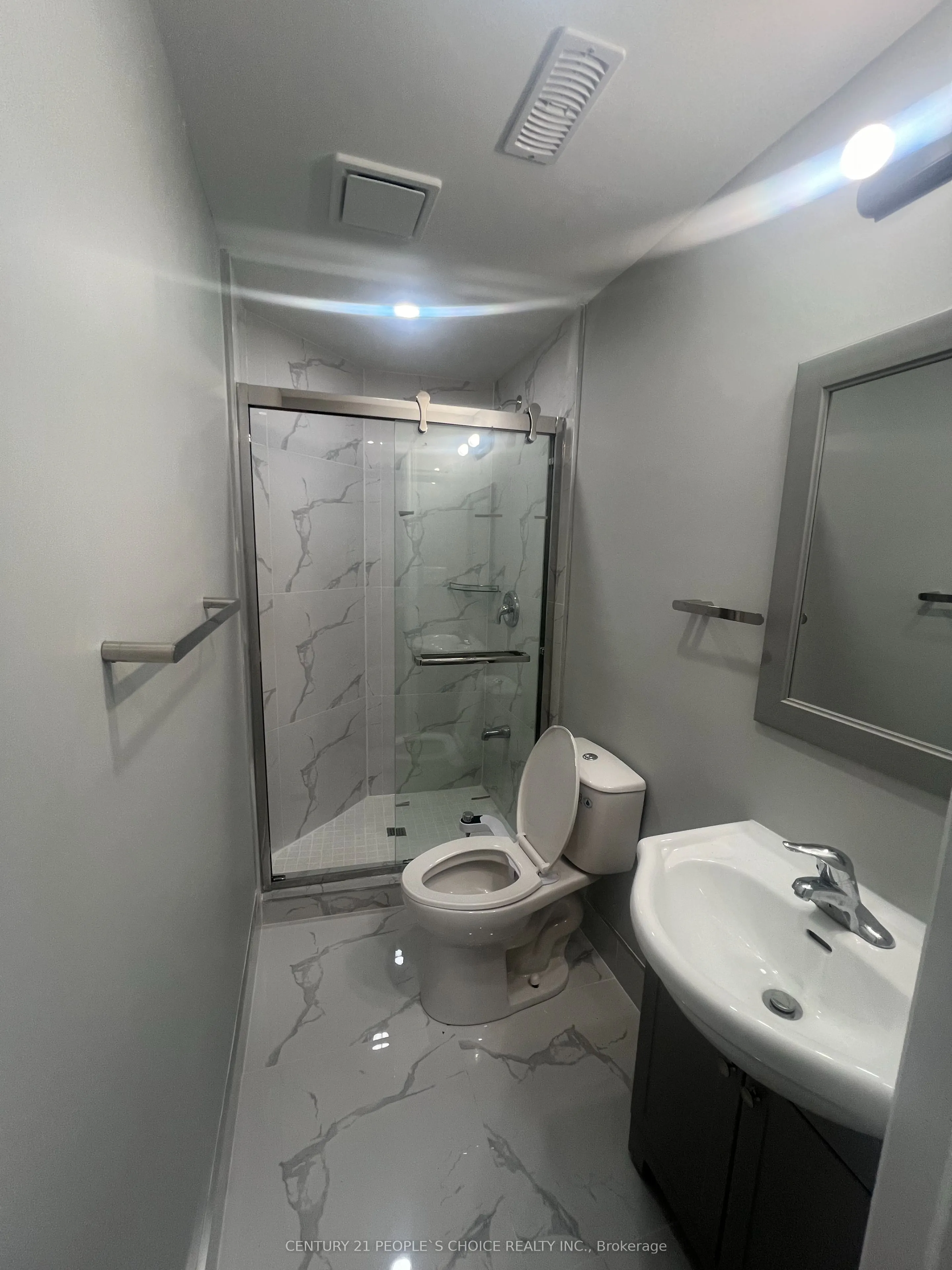 27 Callandar Road #Lower