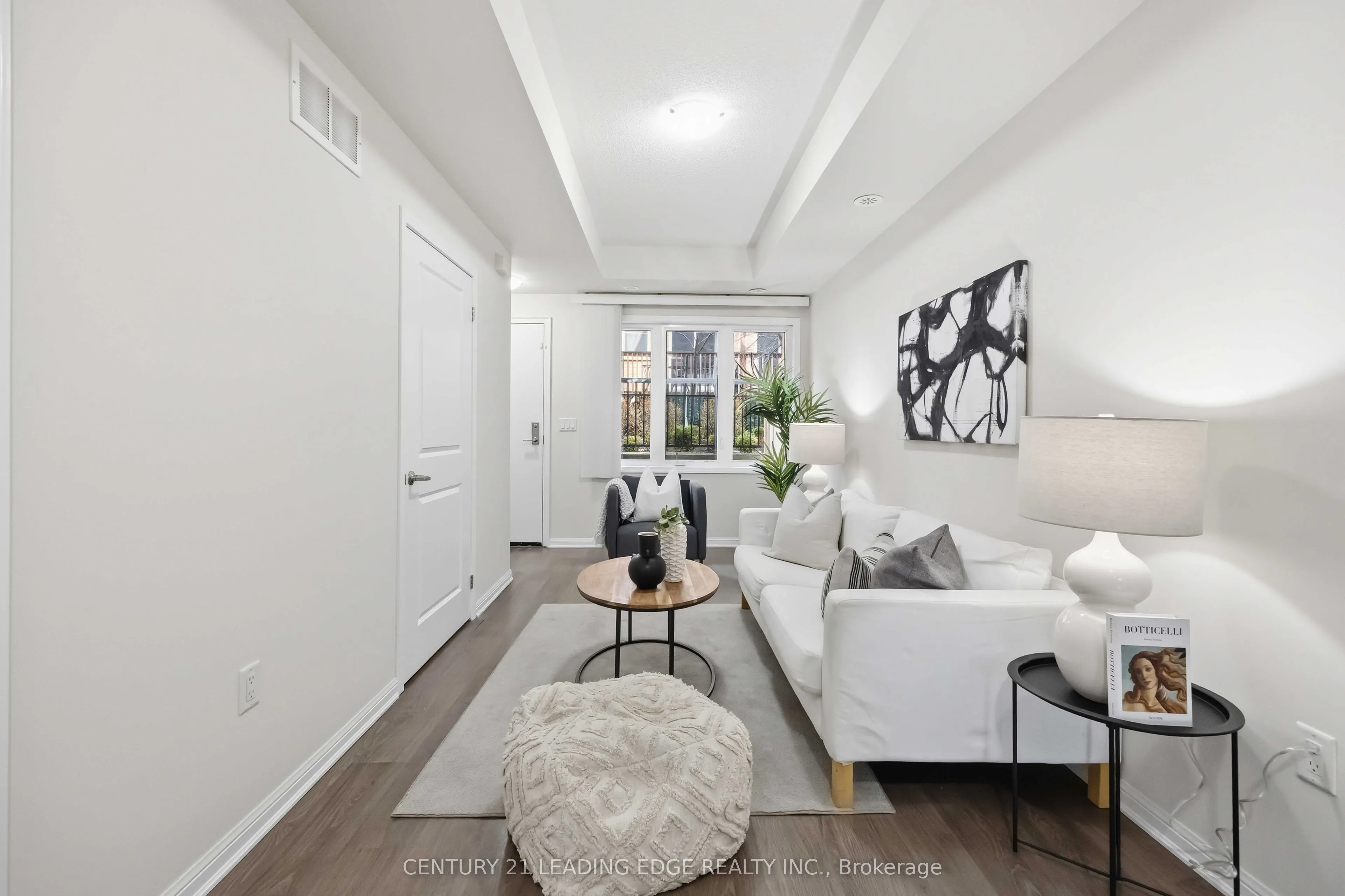 380 Hopewell Avenue #121