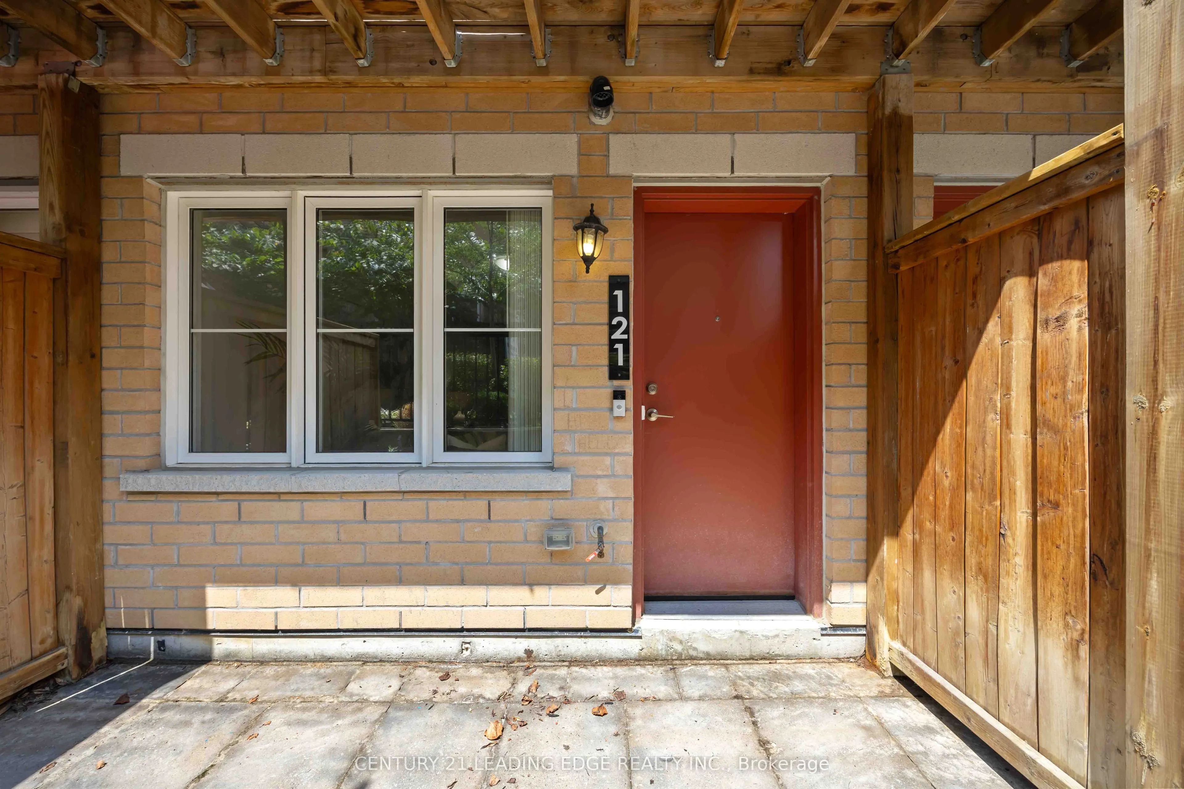 380 Hopewell Avenue #121