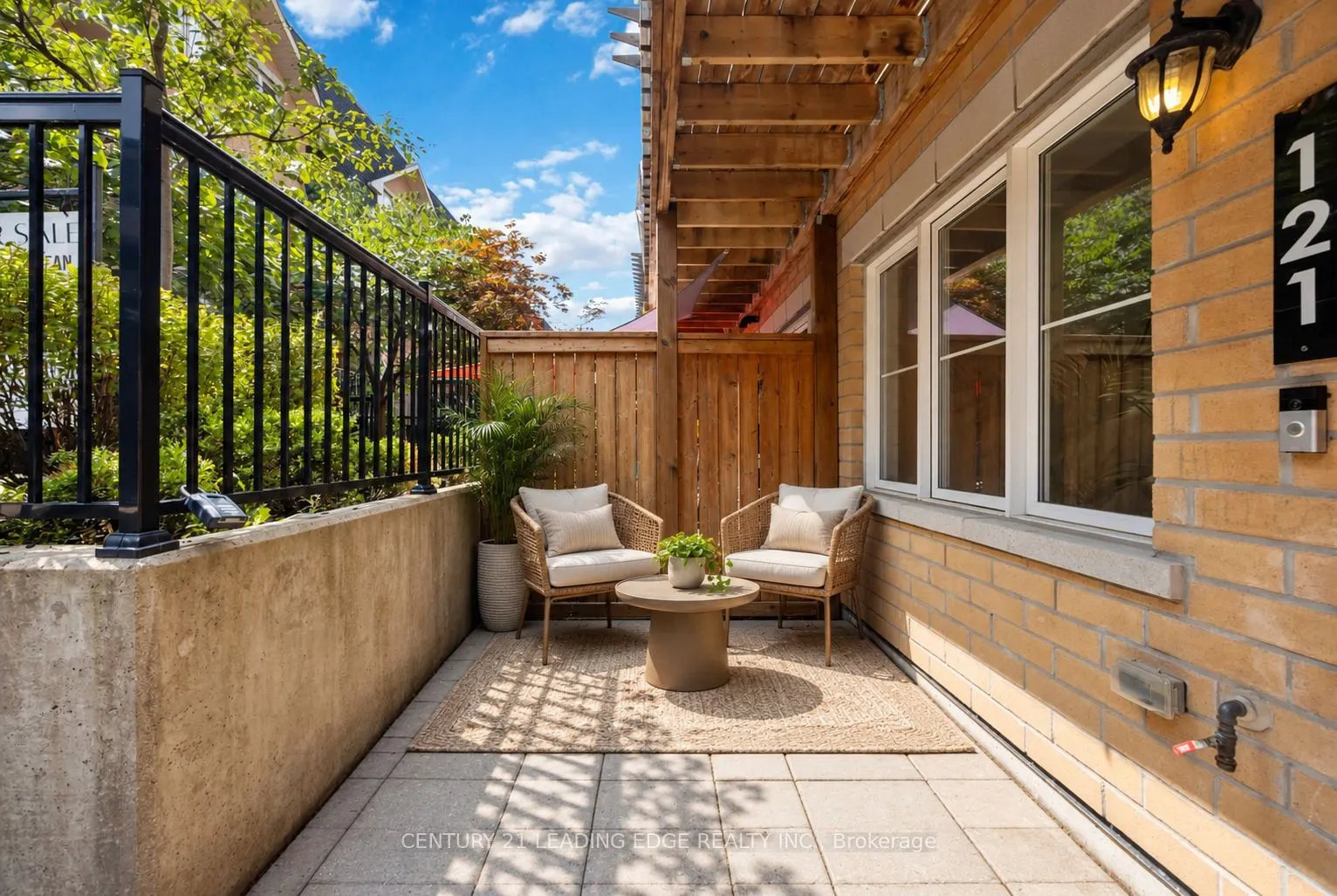 380 Hopewell Avenue #121