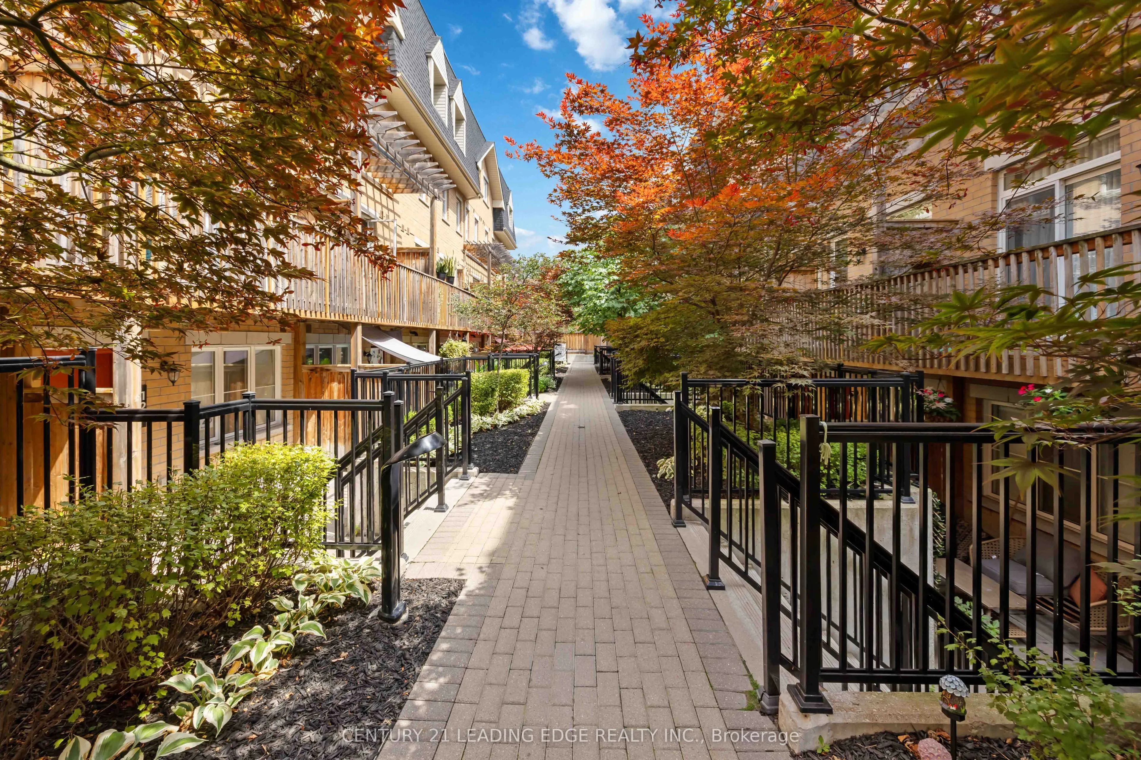 380 Hopewell Avenue #121