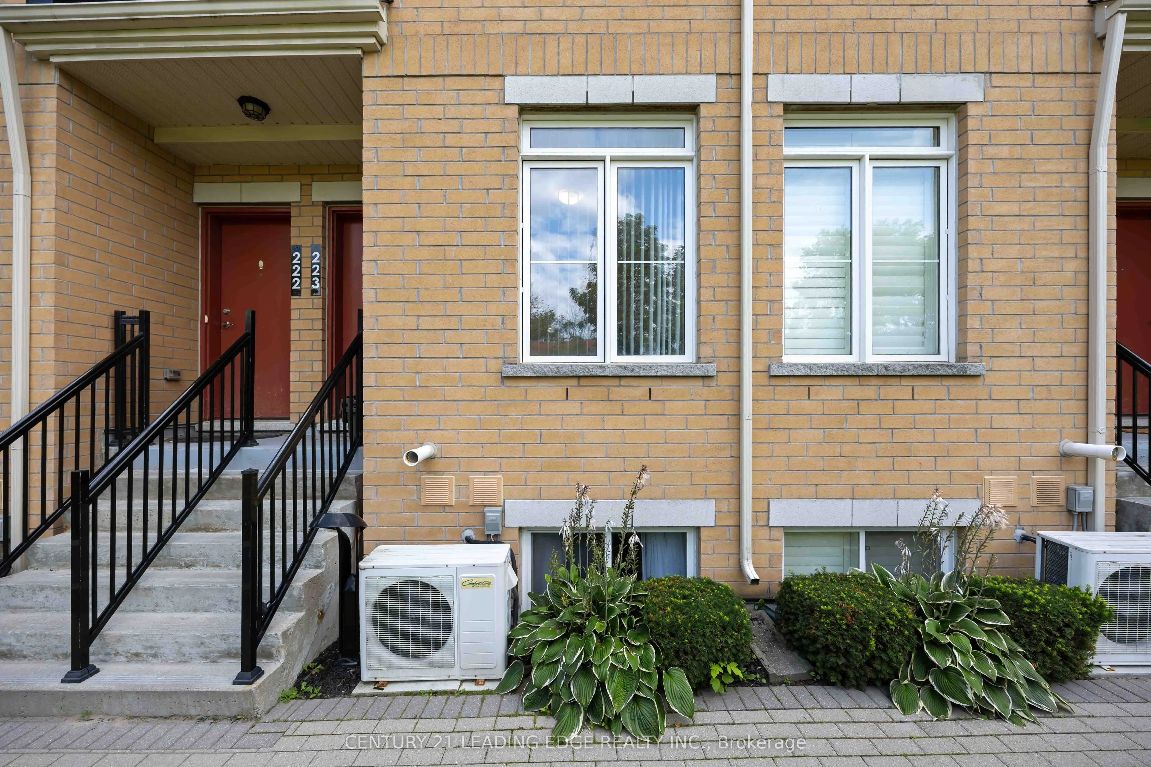 380 Hopewell Avenue #121