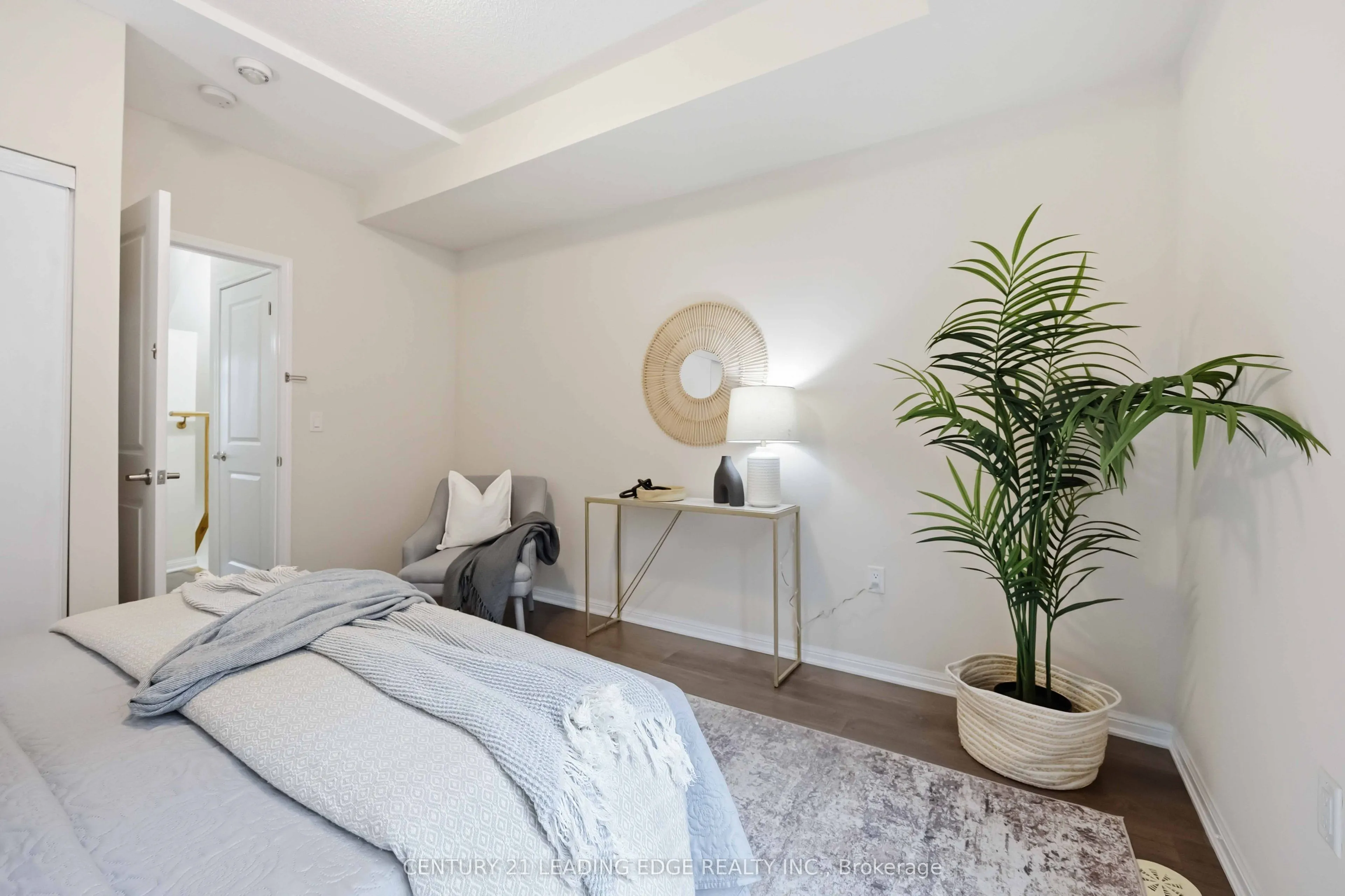 380 Hopewell Avenue #121
