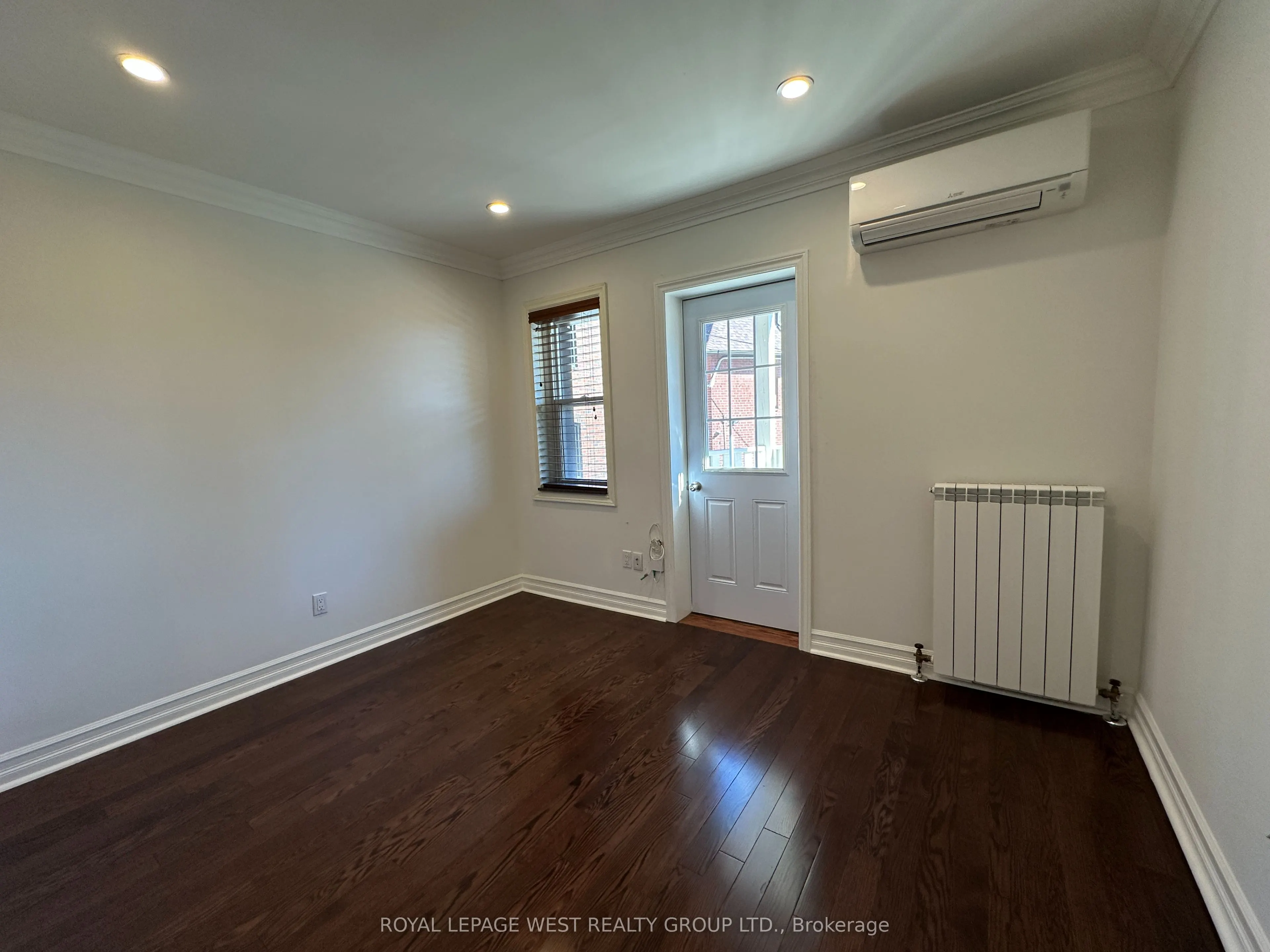 27 Mossom Road W #1
