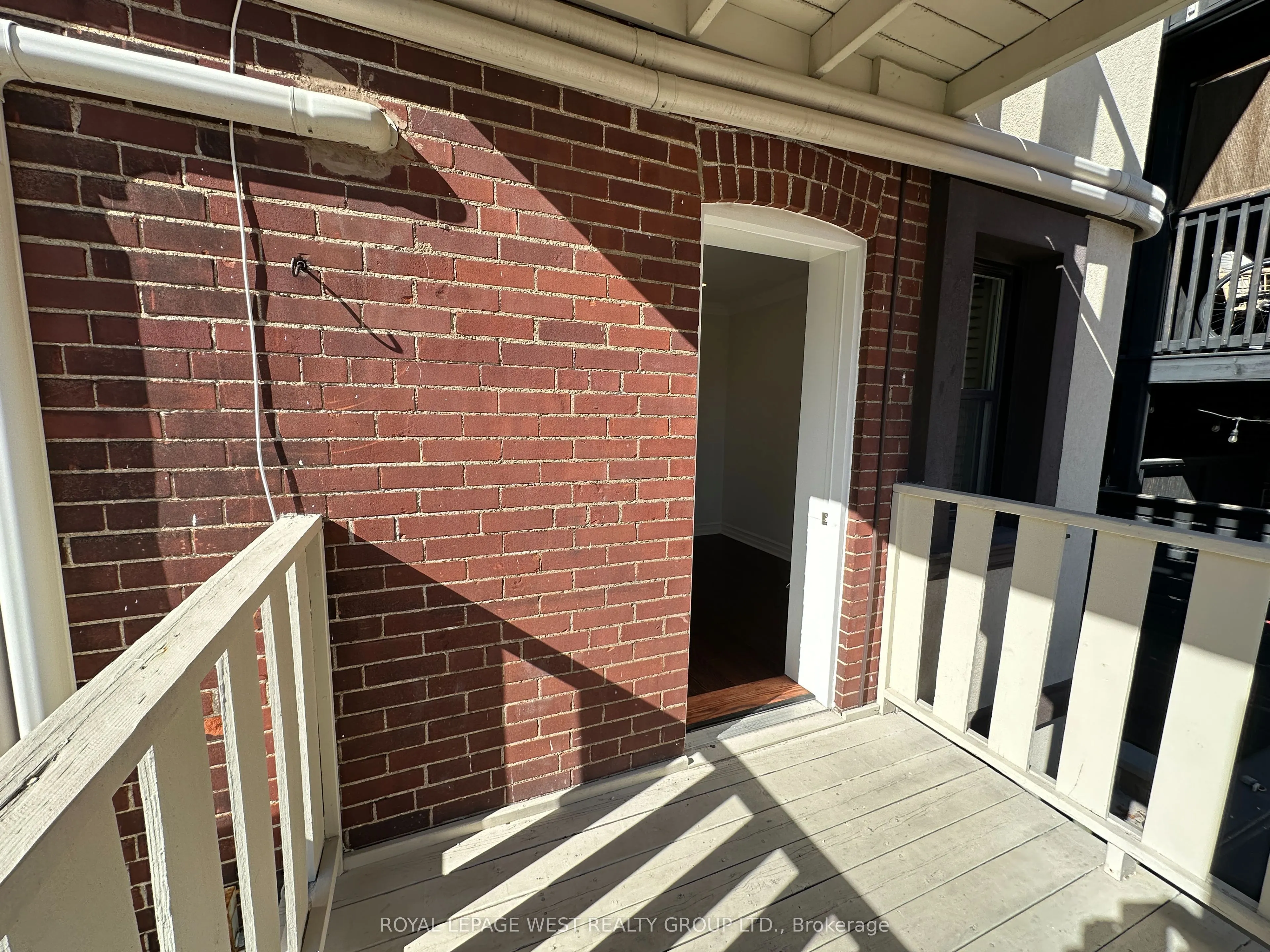 27 Mossom Road W #1