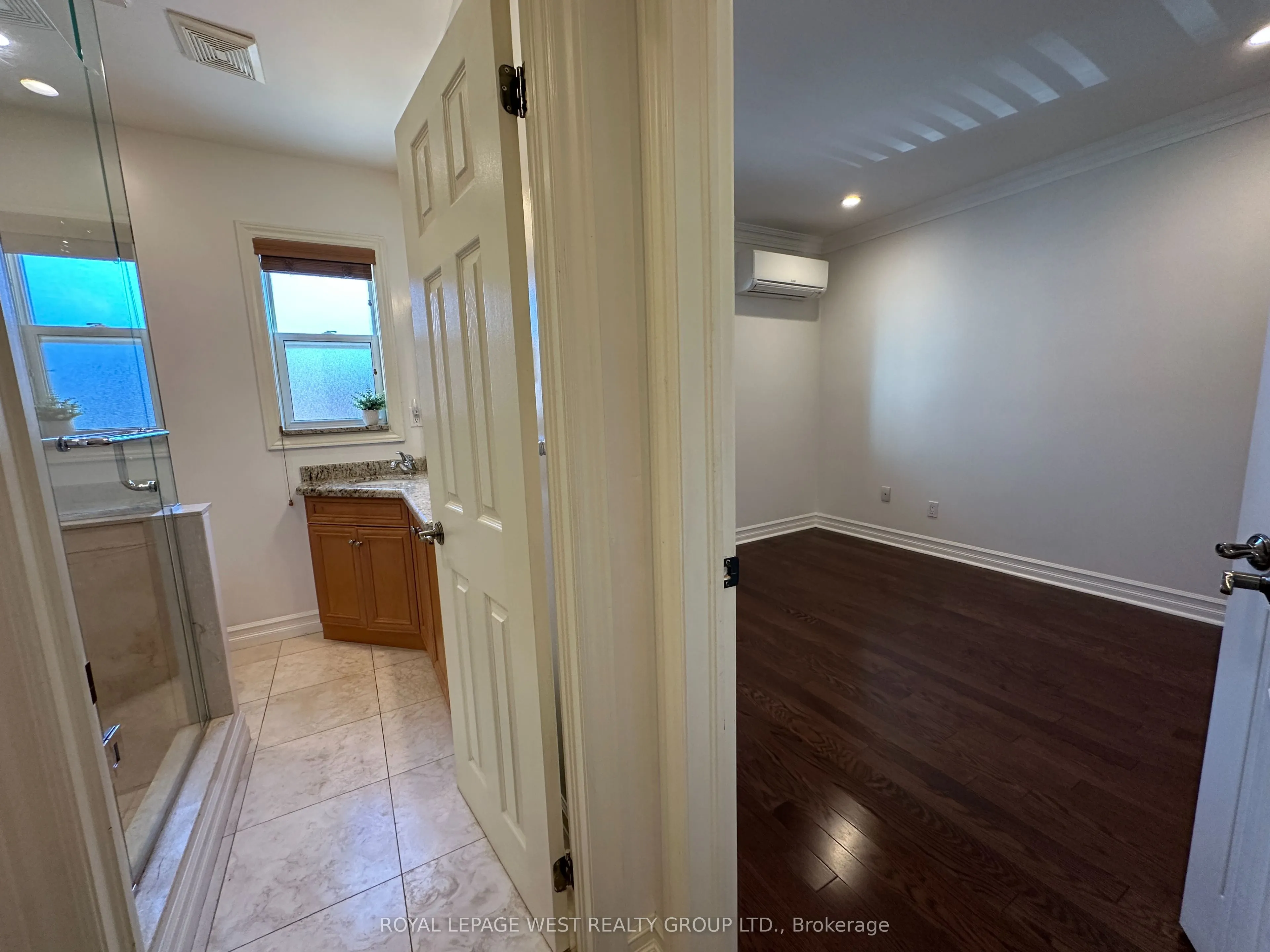 27 Mossom Road W #1