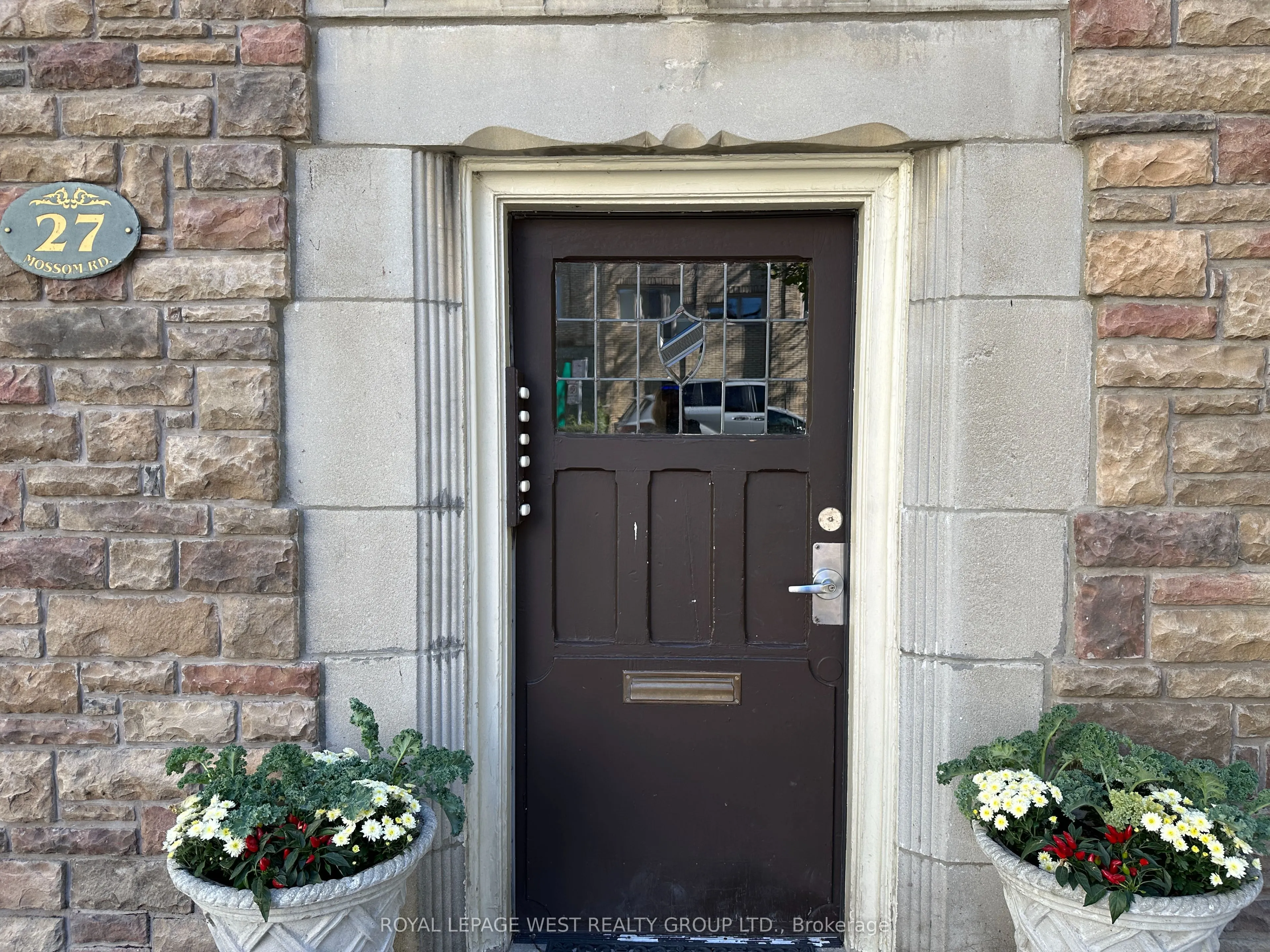 27 Mossom Road W #1