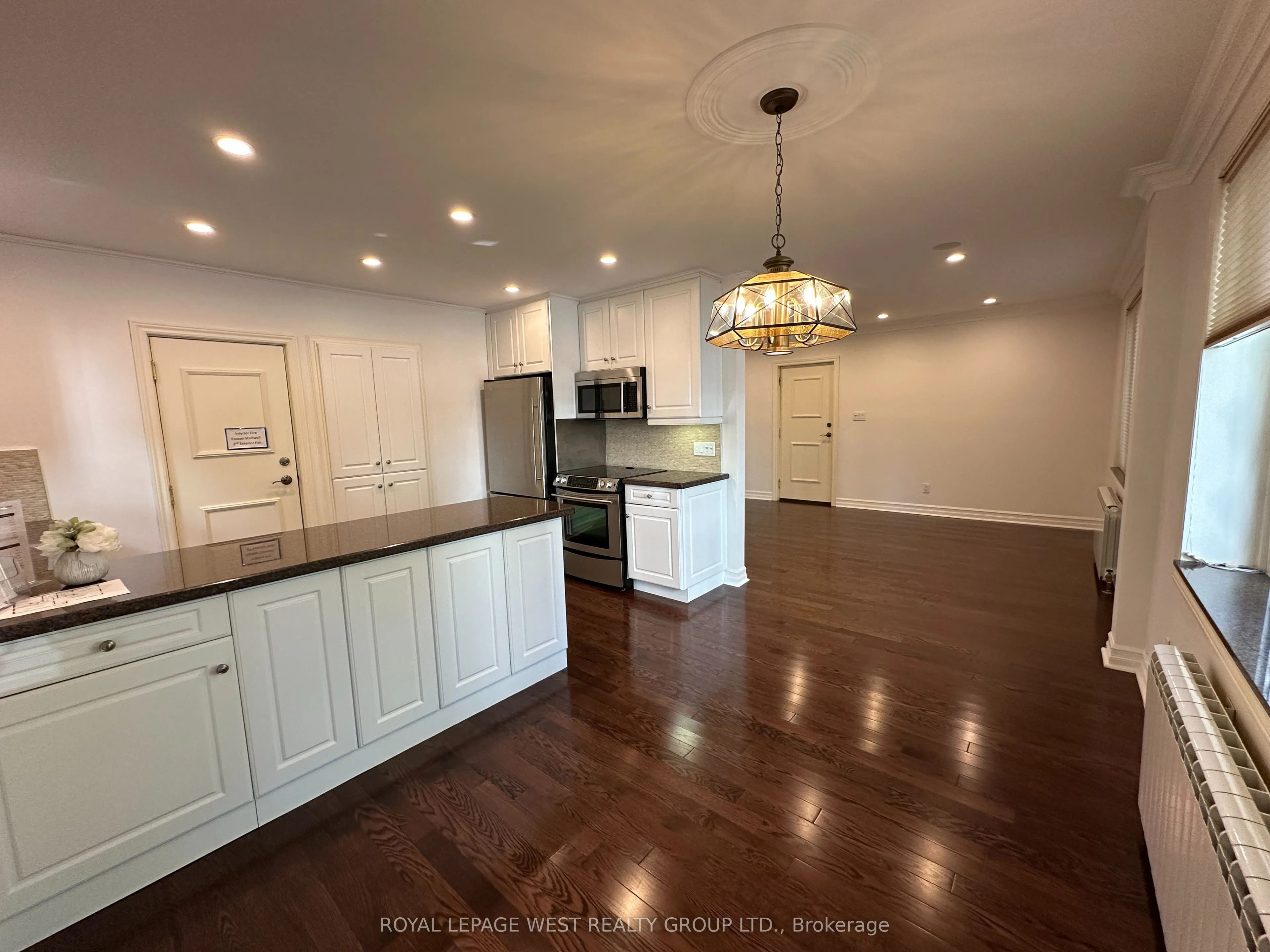 27 Mossom Road W #1