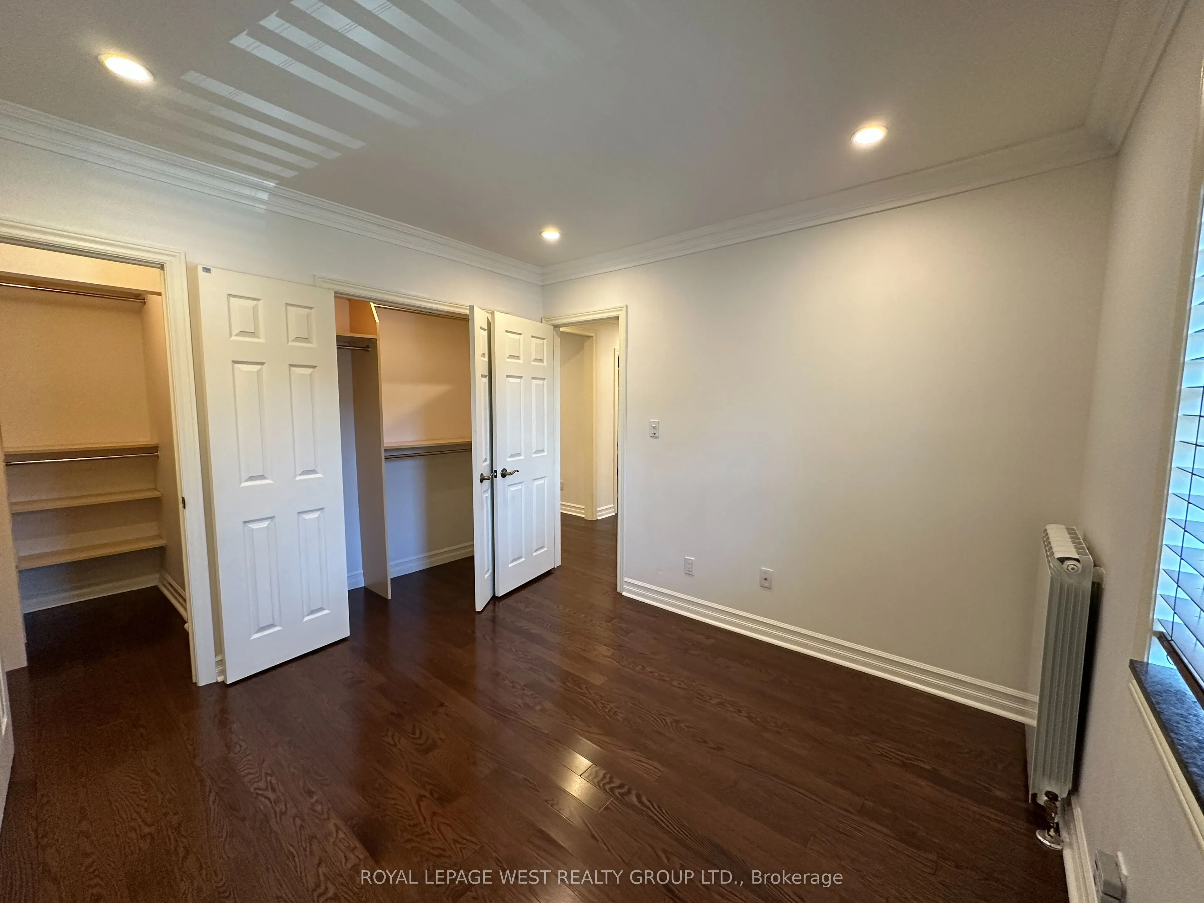 27 Mossom Road W #1
