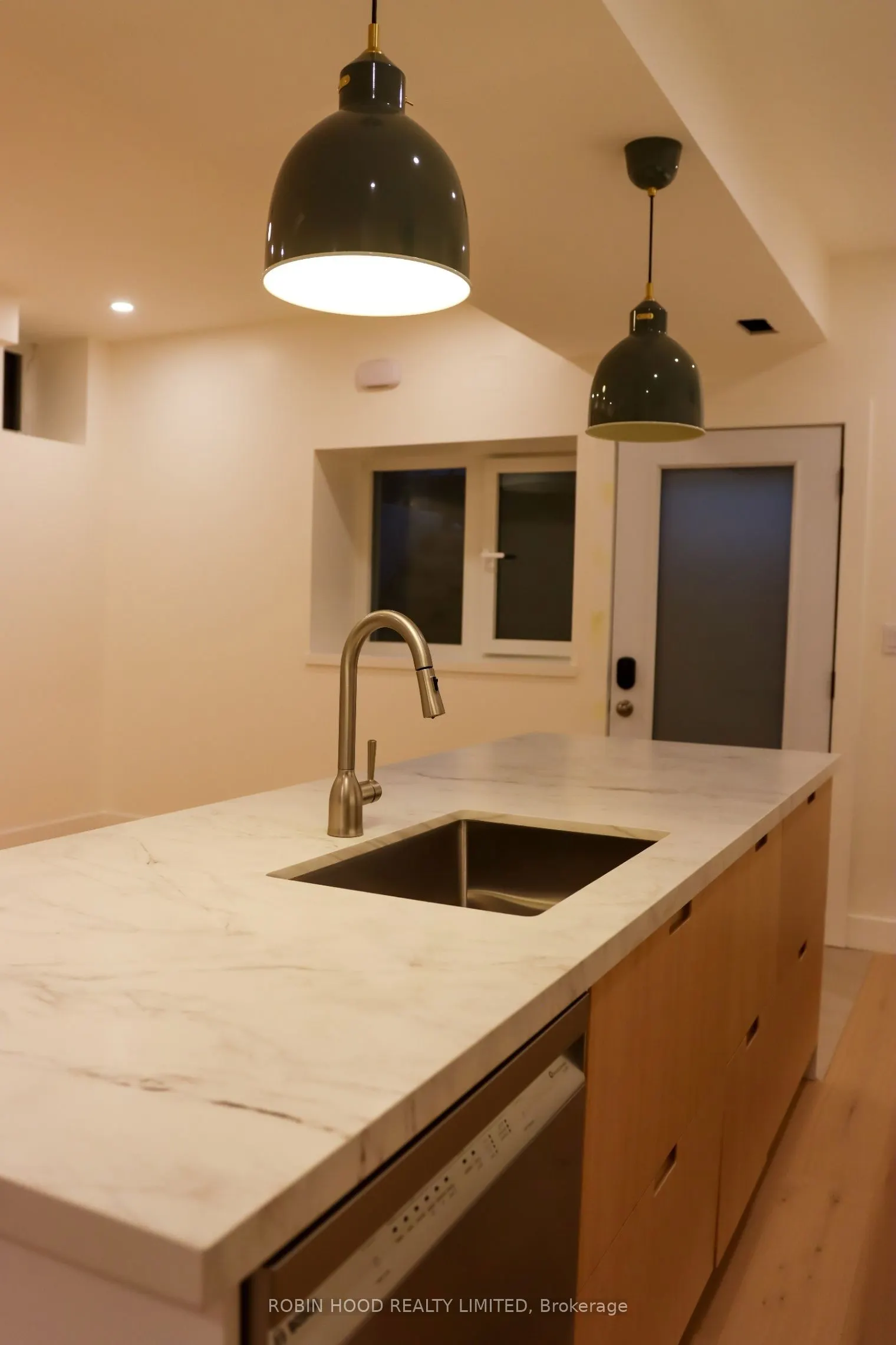 247 Pacific Avenue #4