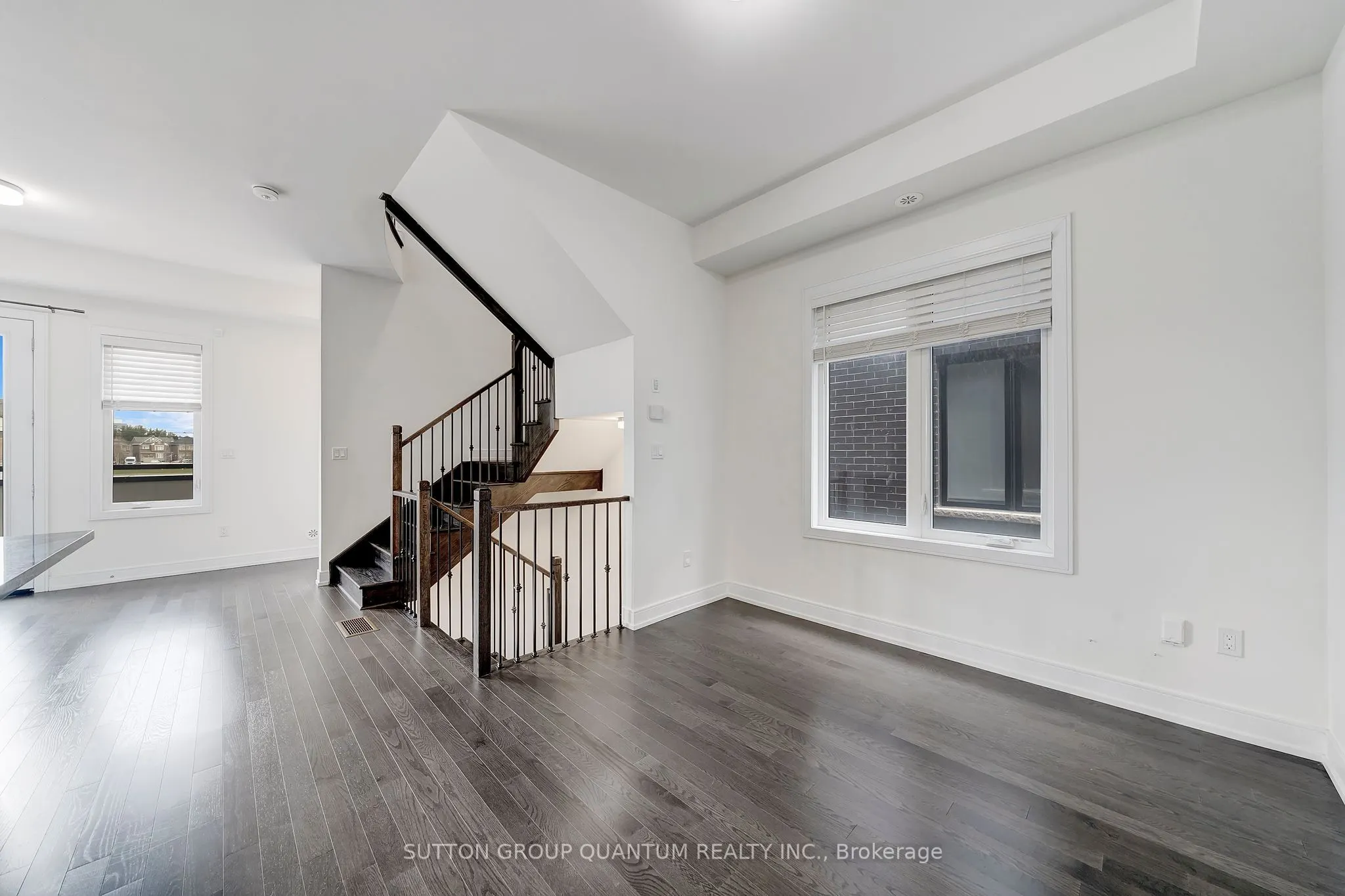 1401 Clarriage Court
