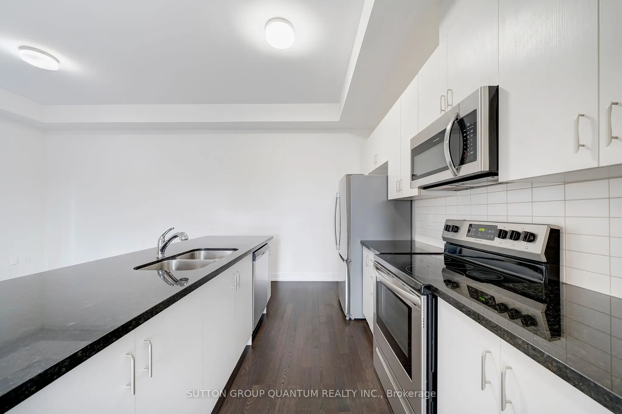 1401 Clarriage Court