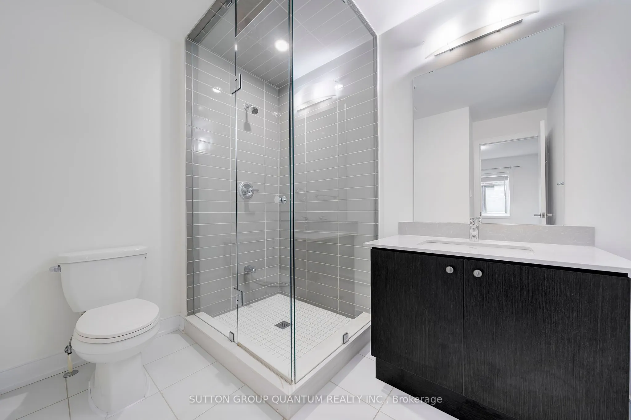 1401 Clarriage Court