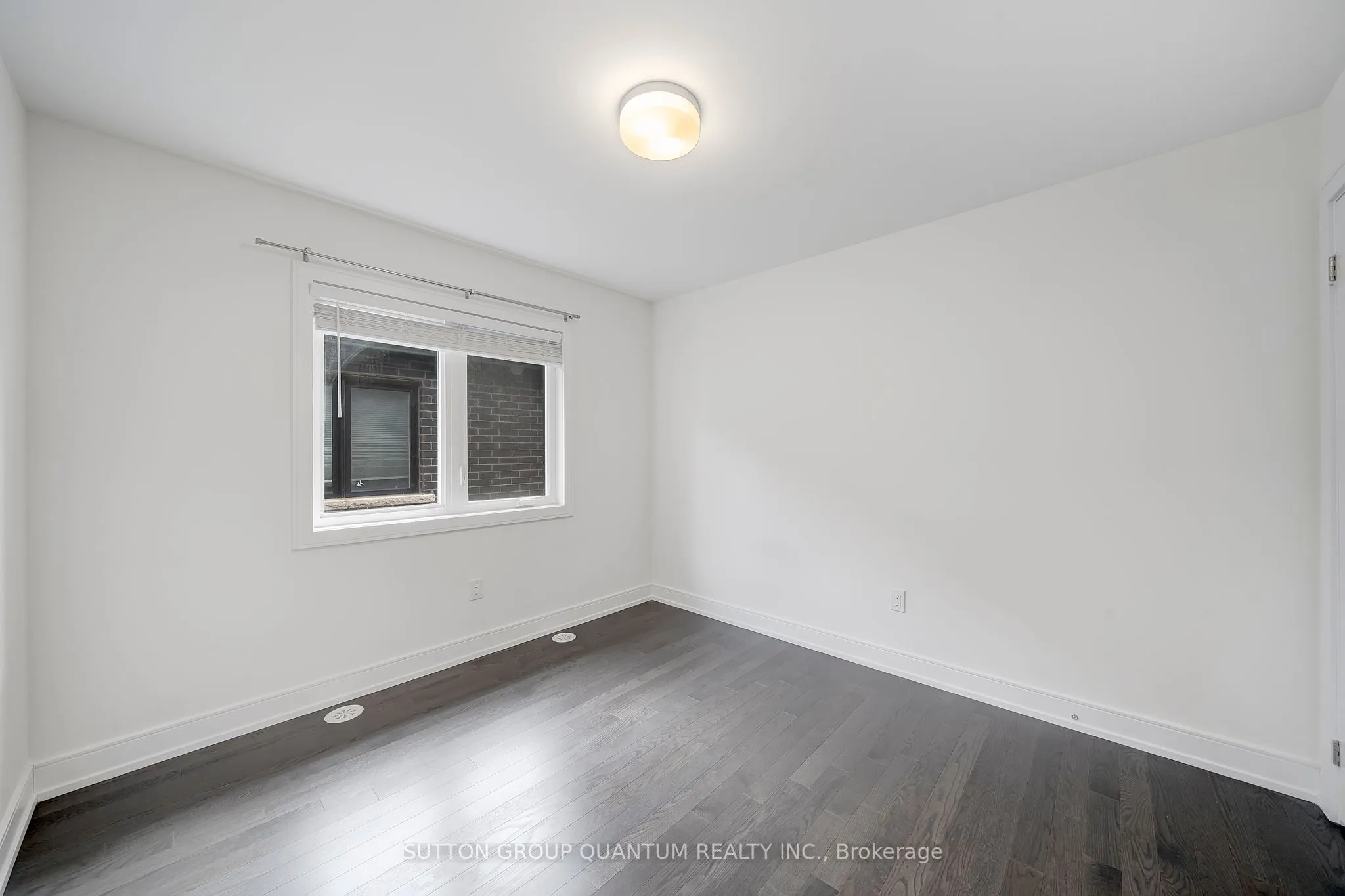 1401 Clarriage Court