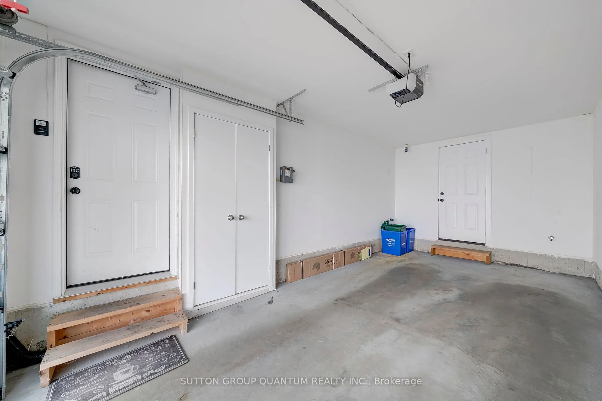 1401 Clarriage Court