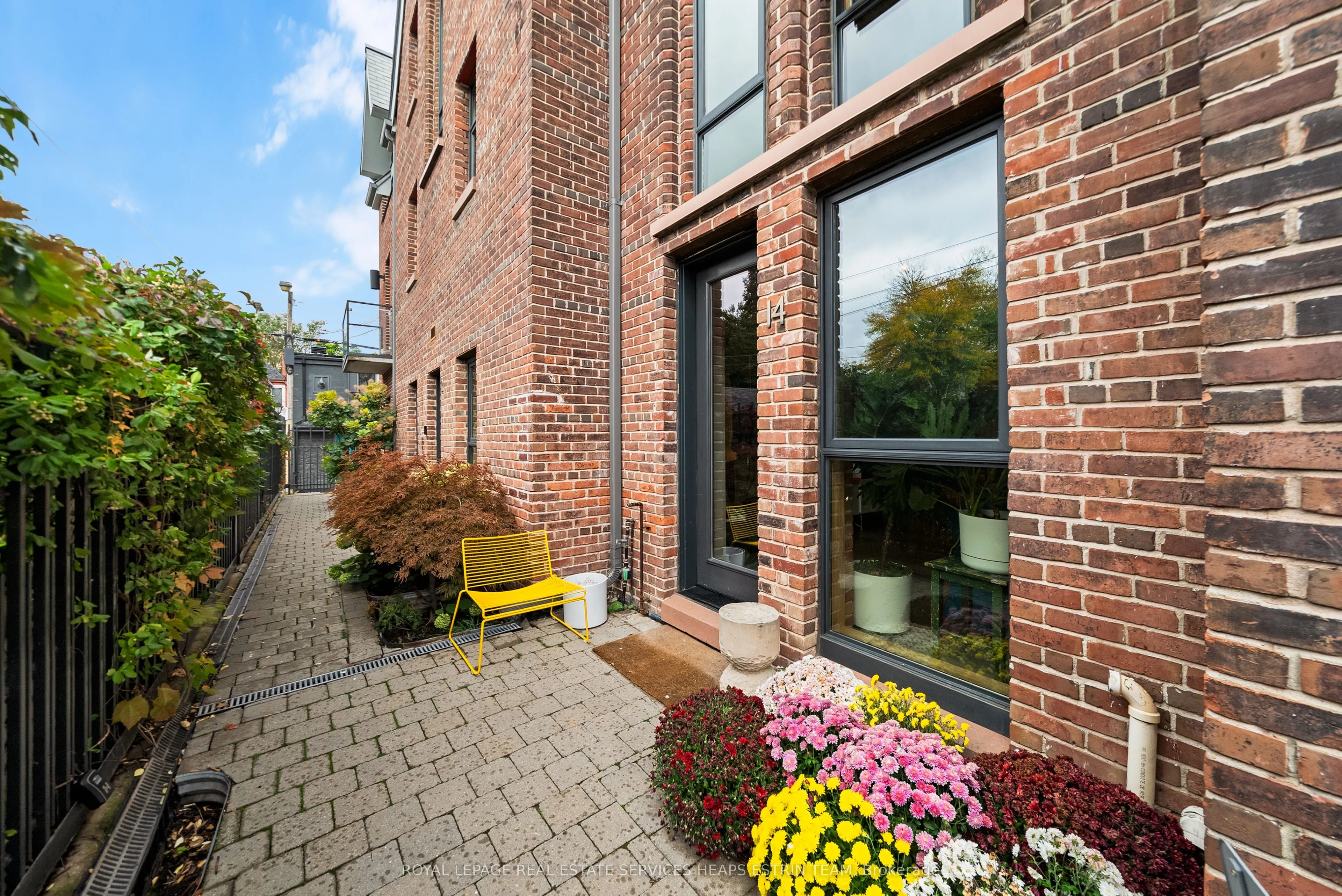 40 Westmoreland Avenue #14