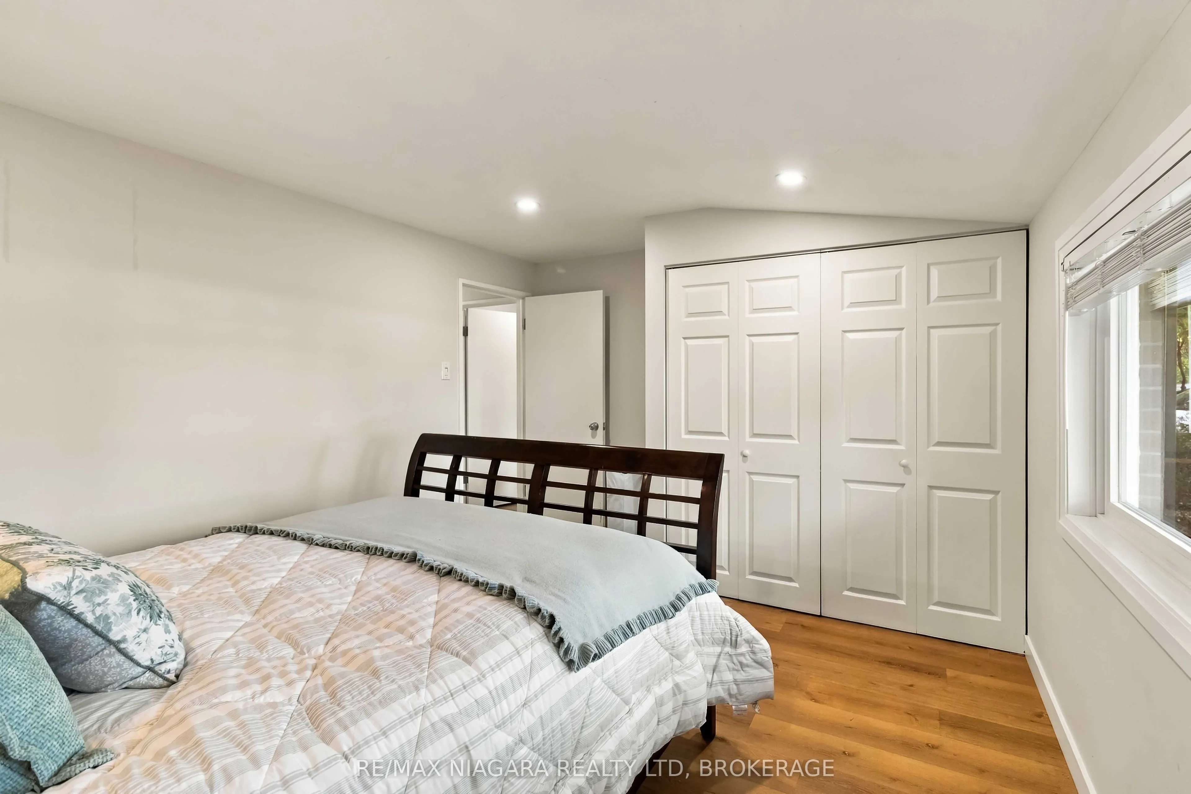 1852 Truscott Drive #Main