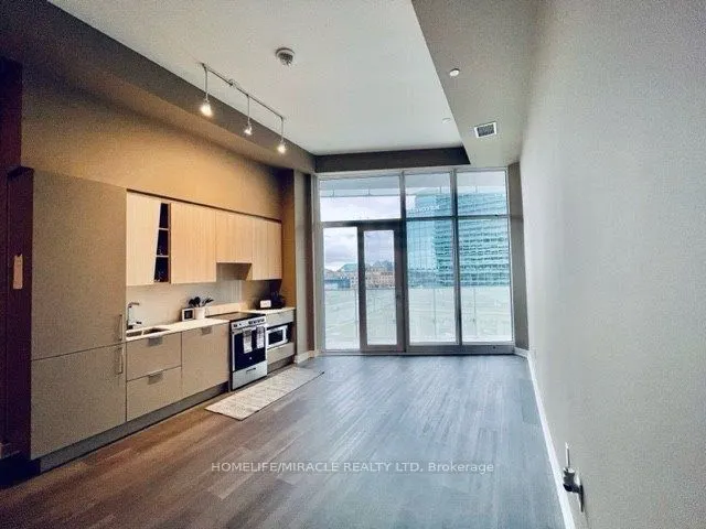 3900 Confederation Parkway #523