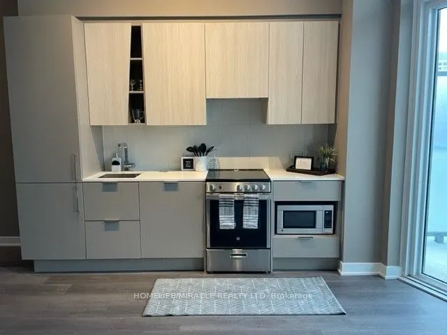 3900 Confederation Parkway #523