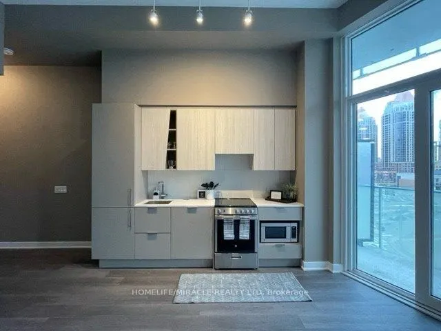 3900 Confederation Parkway #523