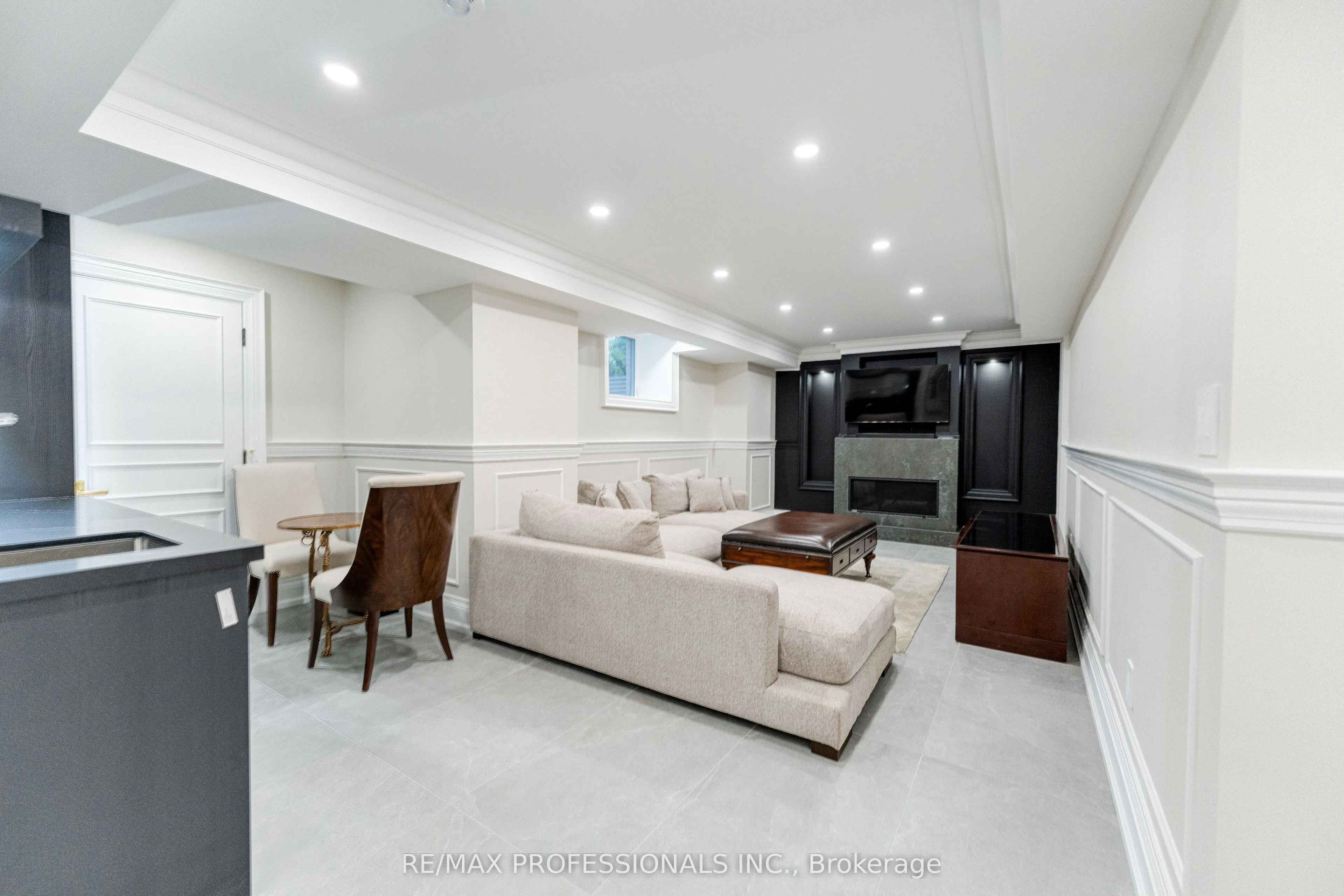 161 The Kingsway
