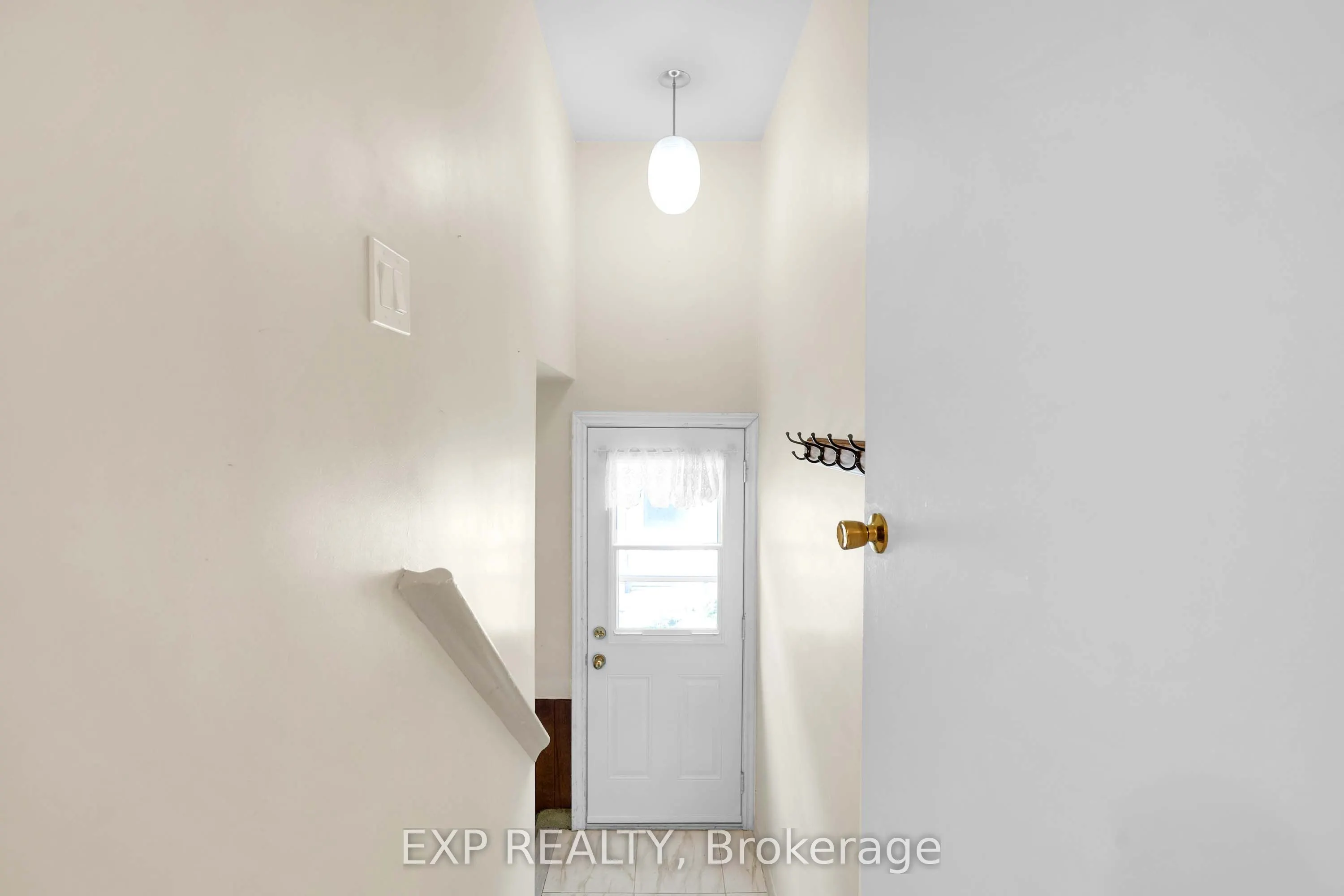 6 Jardine Place
