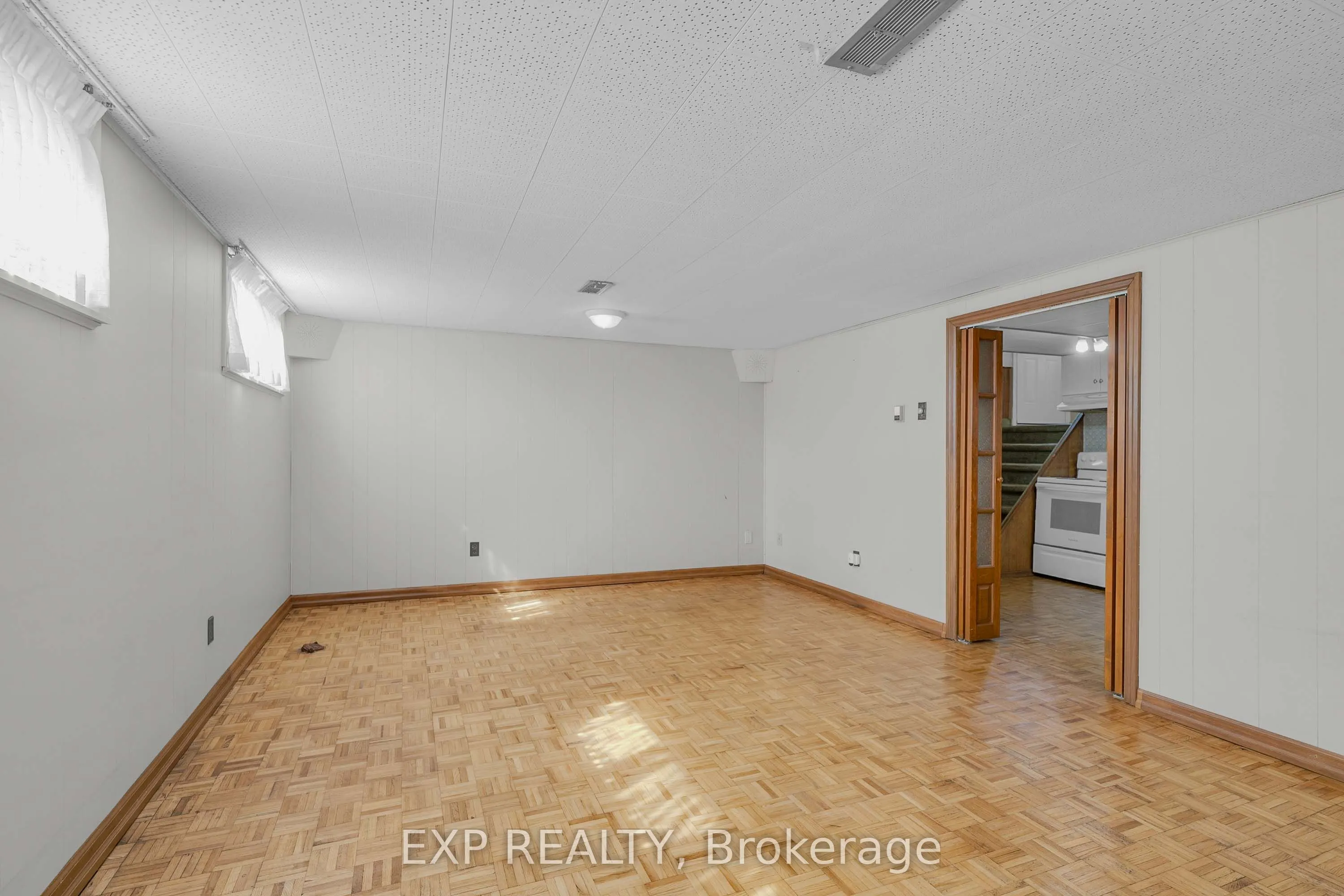6 Jardine Place