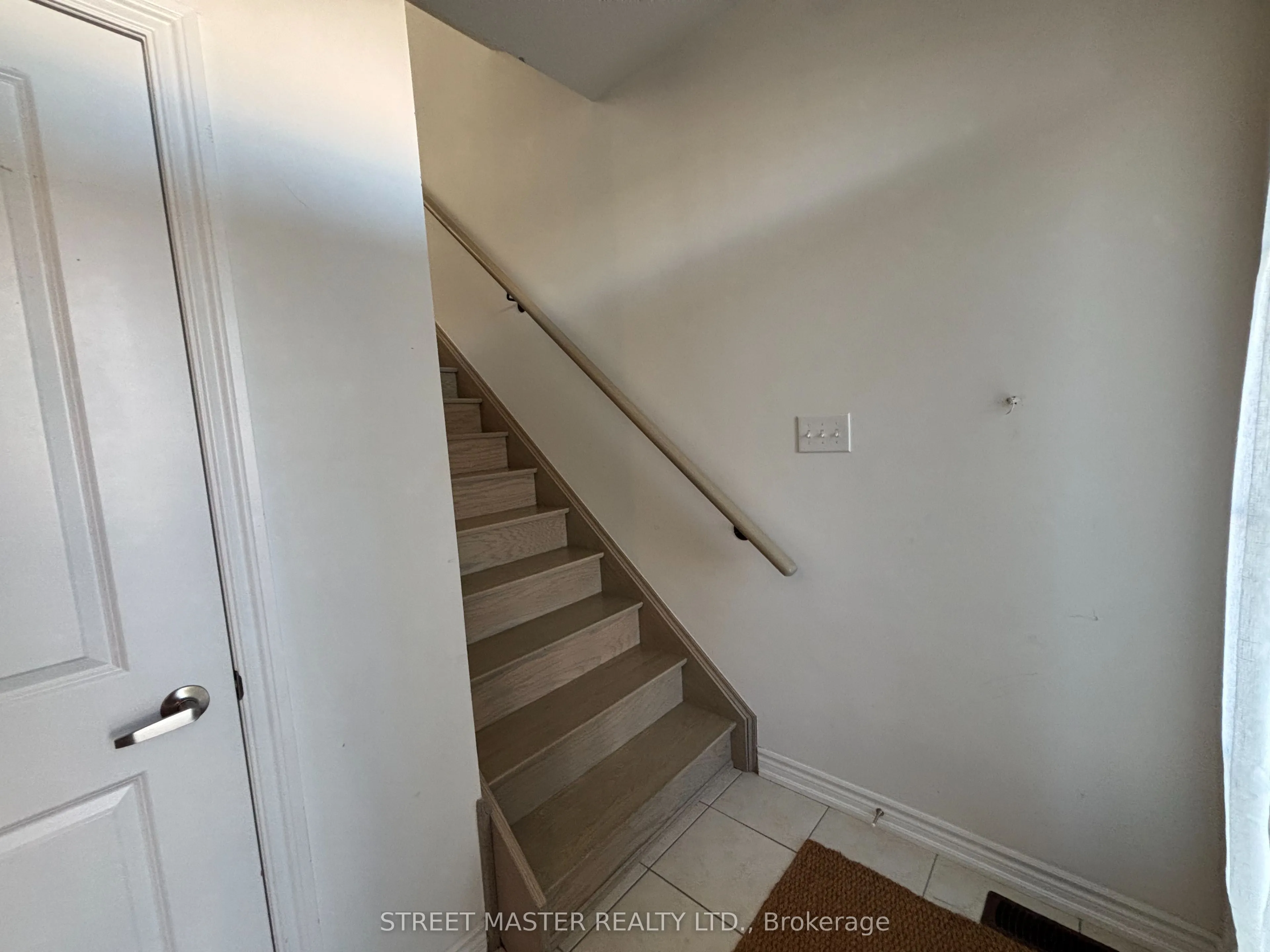 15 Gilford Street