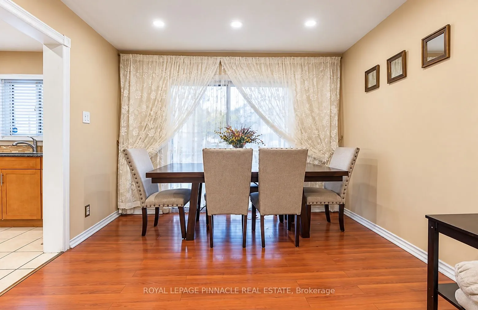 88 Fleetwood Crescent #117