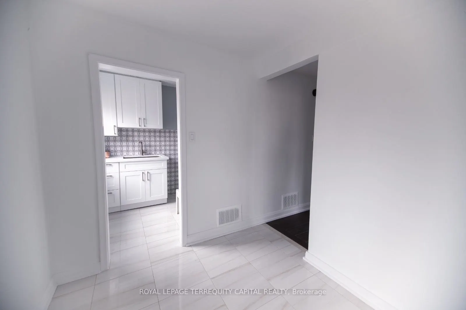 1010 Caledonia Road #Upper