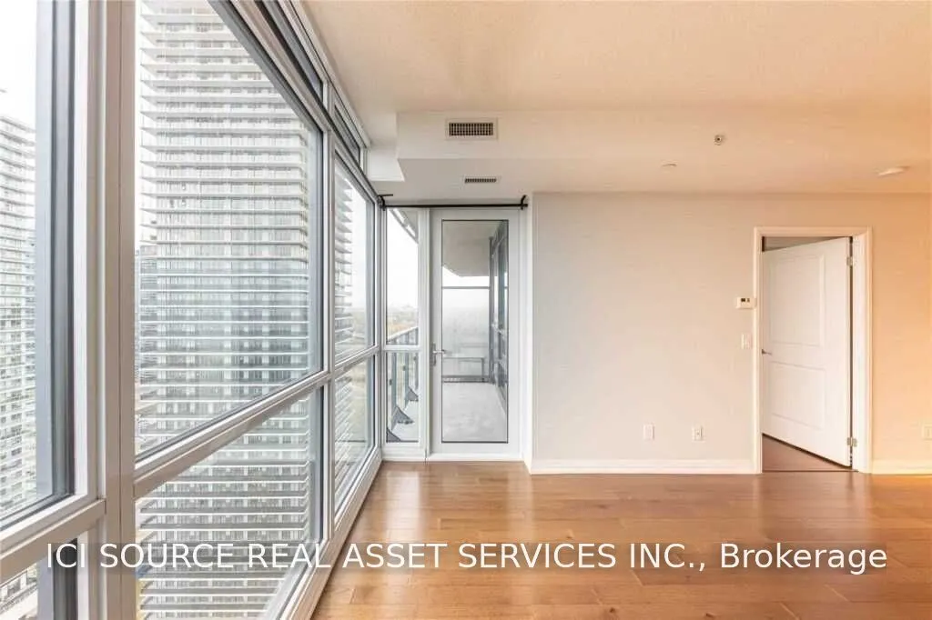 59 Annie Craig Drive #2806