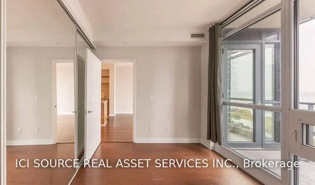 59 Annie Craig Drive #2806