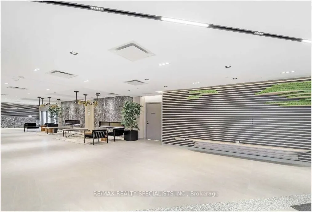 50 George Butchart Drive #908