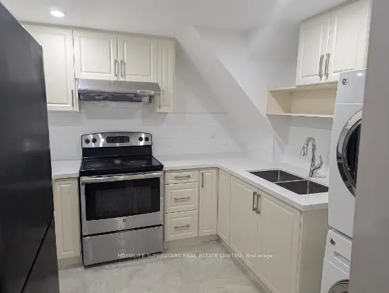 26 Glenmore Crescent #Basement Apartment