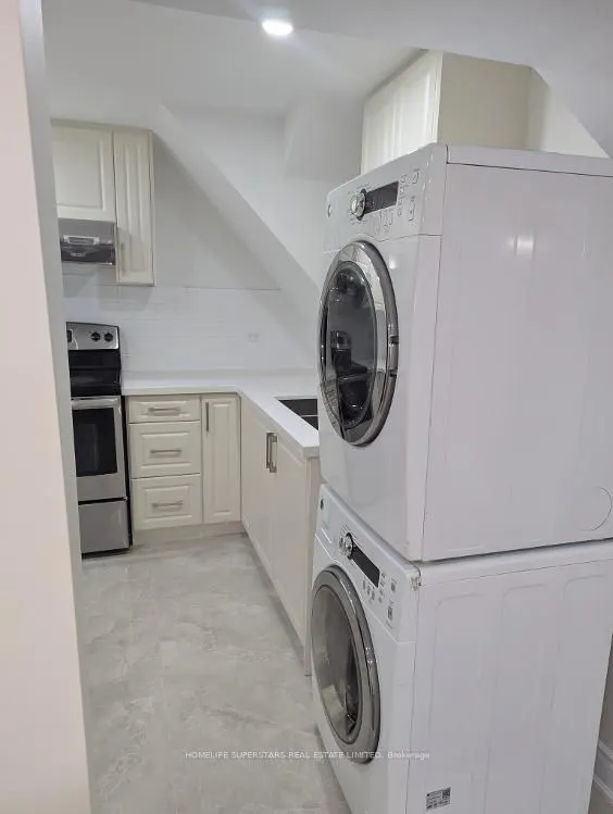 26 Glenmore Crescent #Basement Apartment