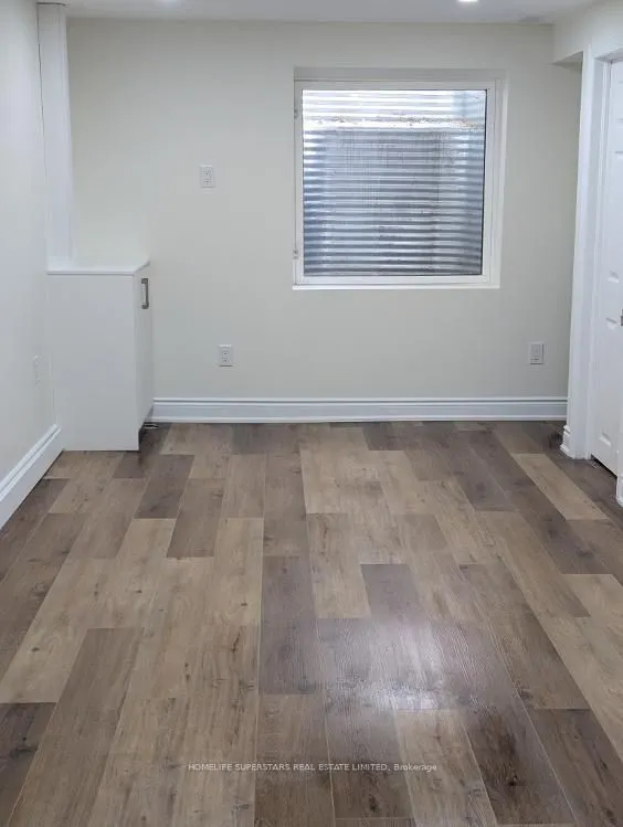 26 Glenmore Crescent #Basement Apartment