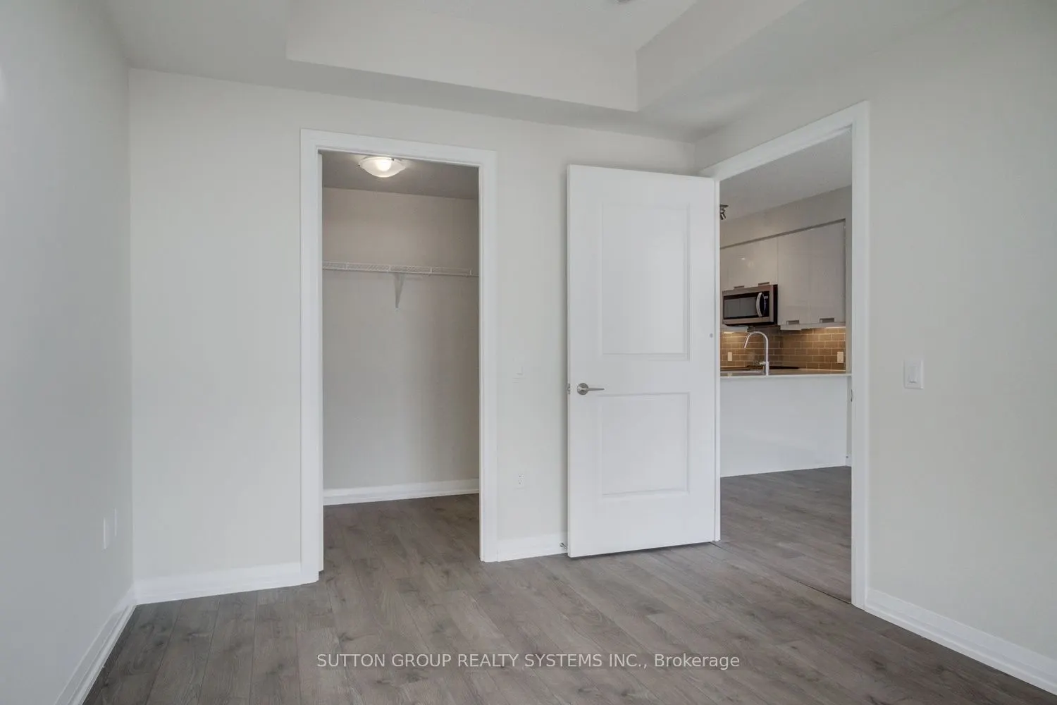 65 Watergarden Drive #906