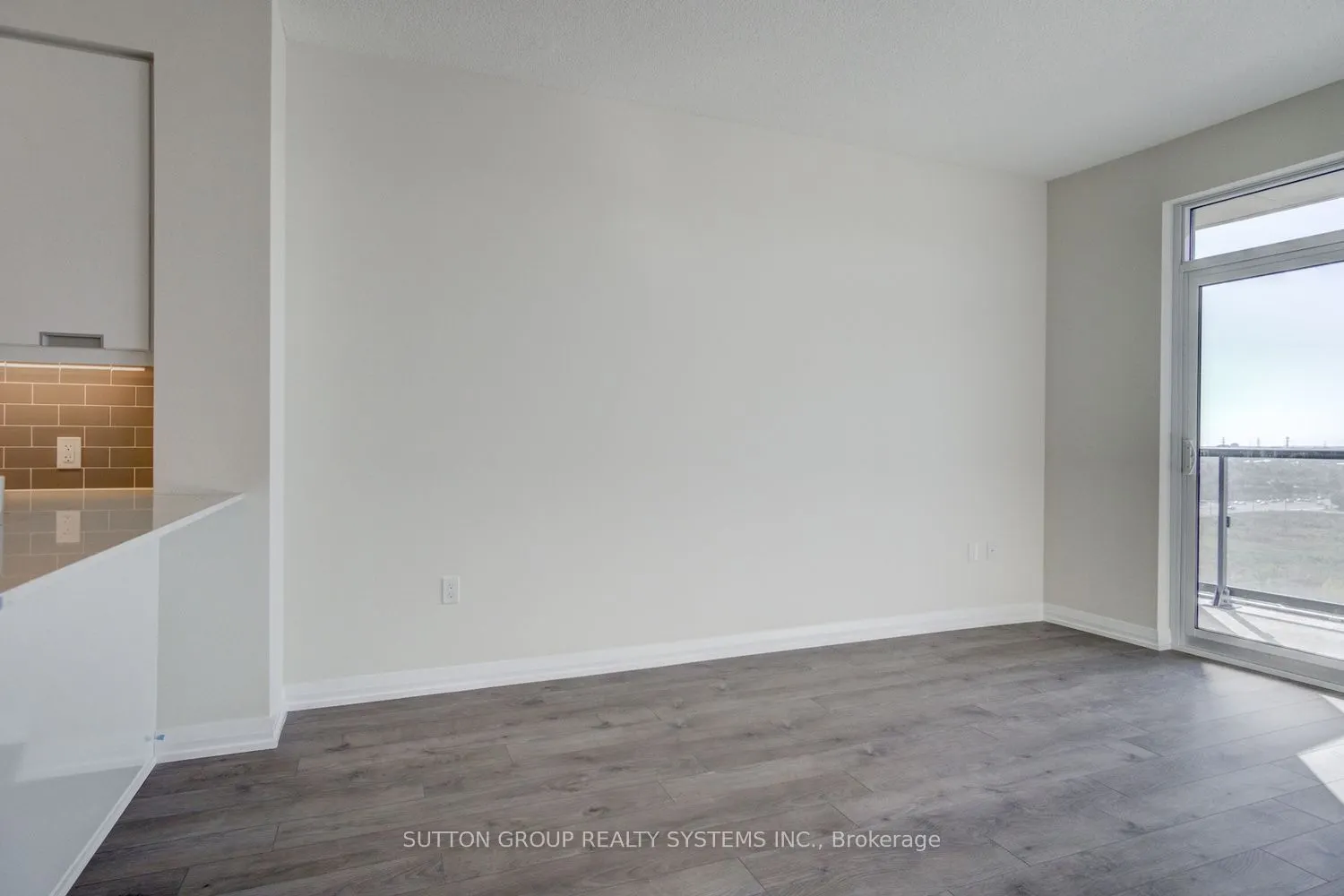 65 Watergarden Drive #906