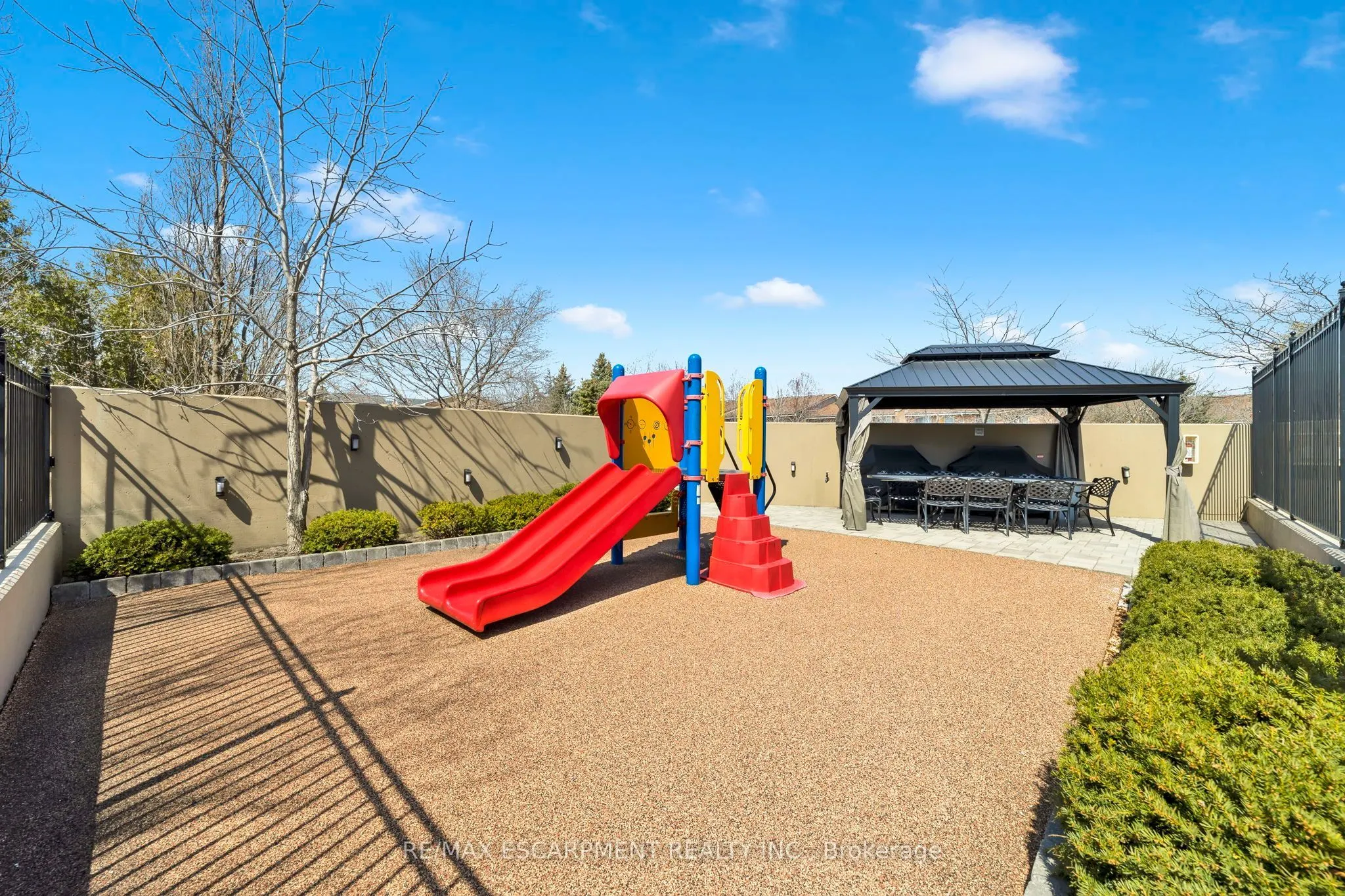 220 Forum Drive #1405