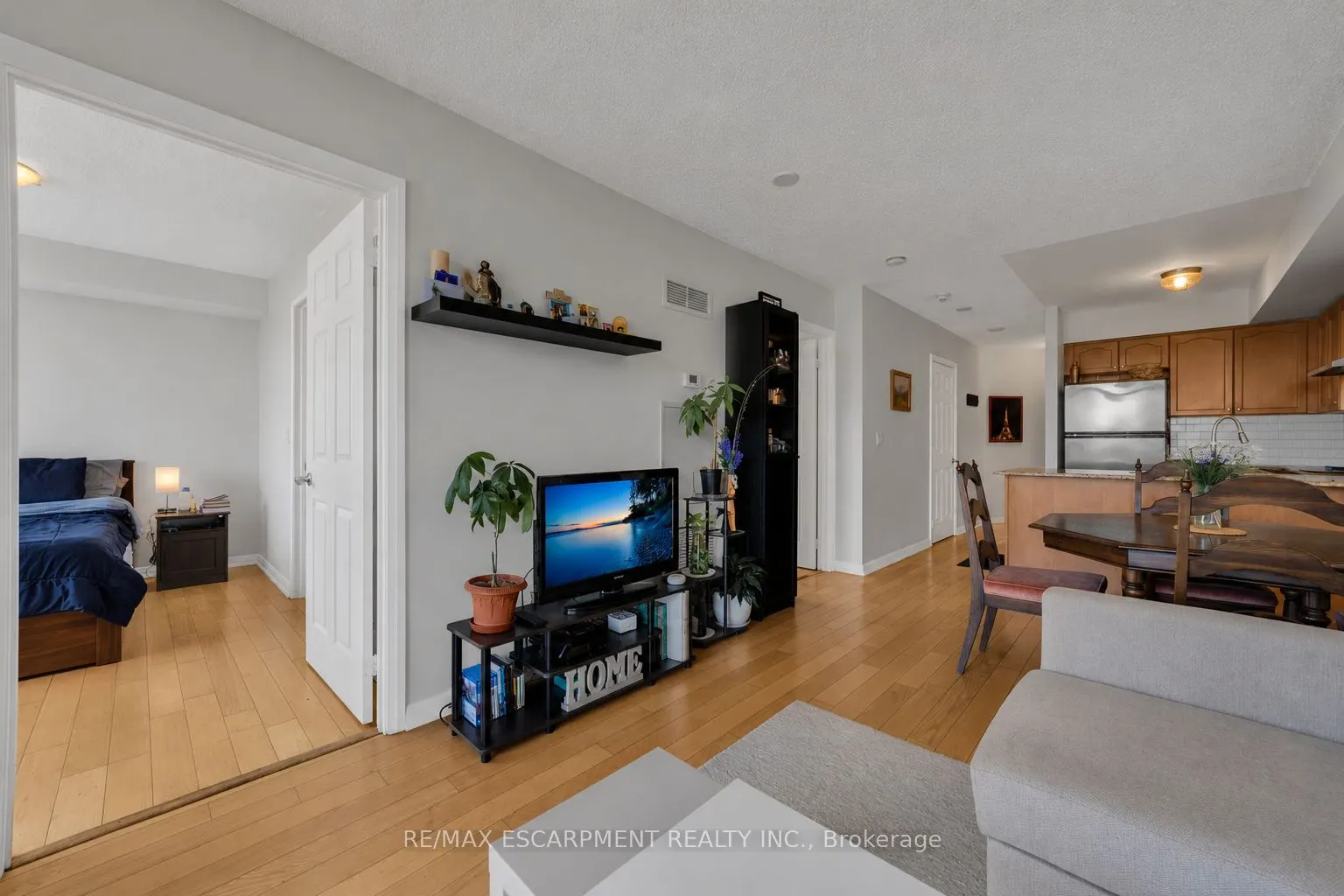 220 Forum Drive #1405