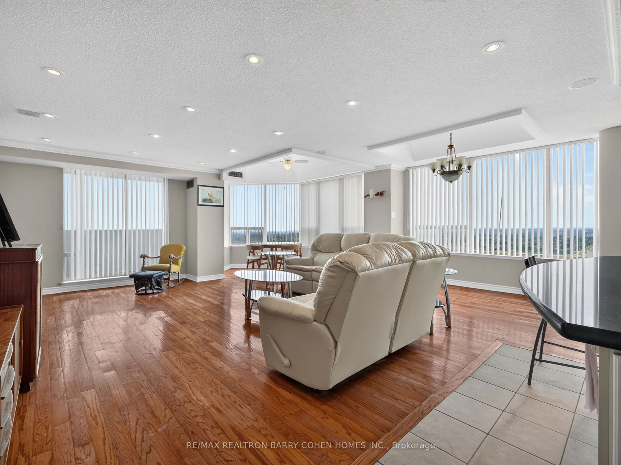 700 Constellation Drive #2009