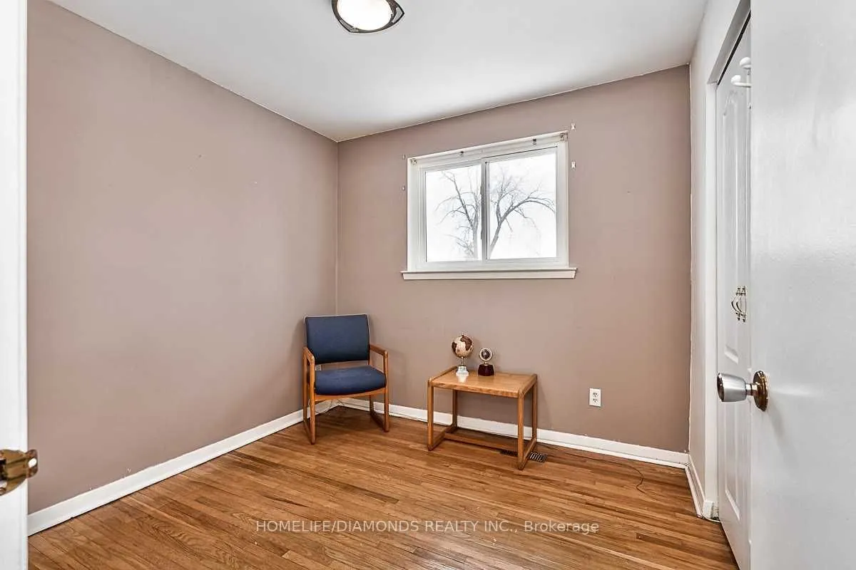 35 EDENBOROUGH Drive