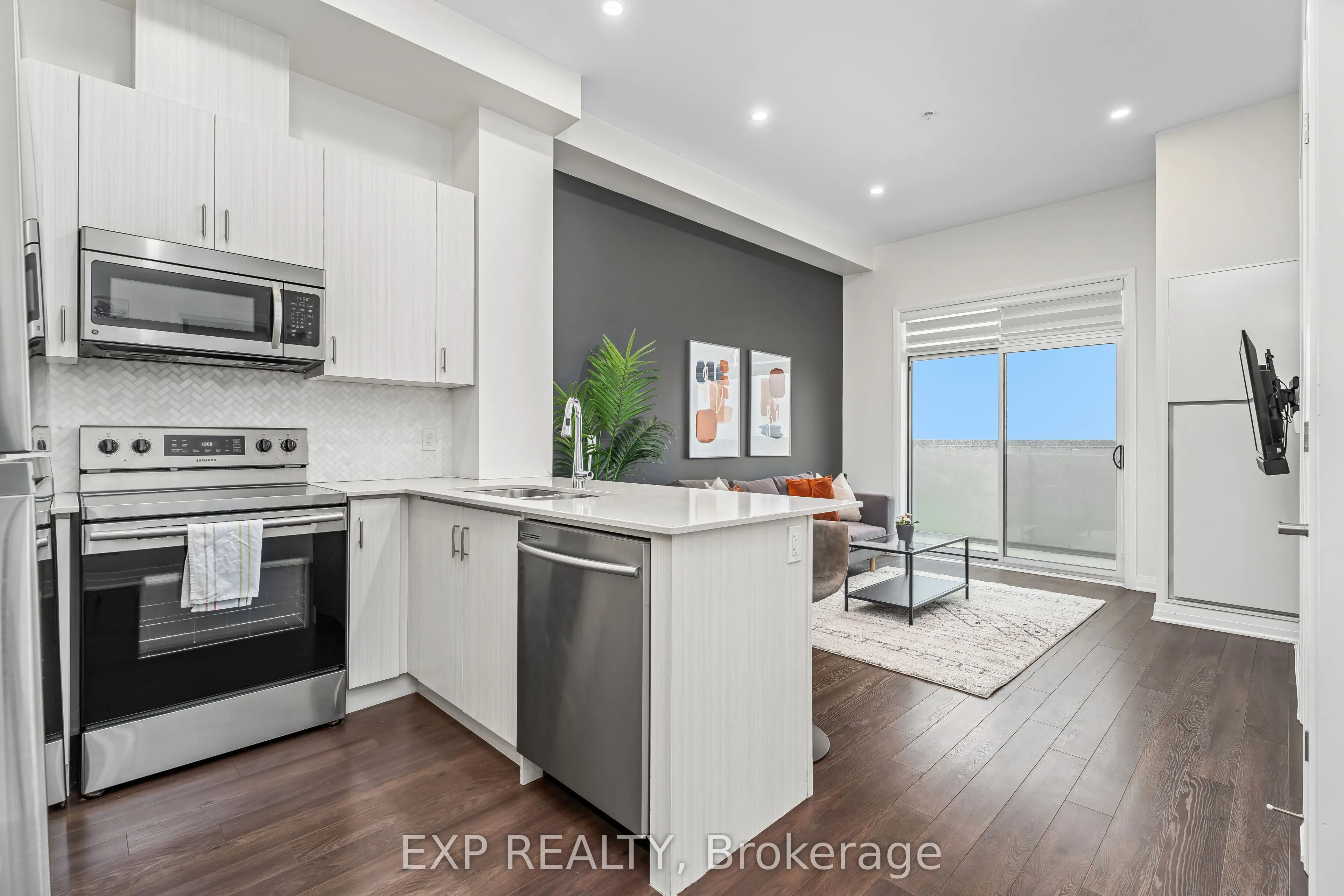 1105 Leger Way #627